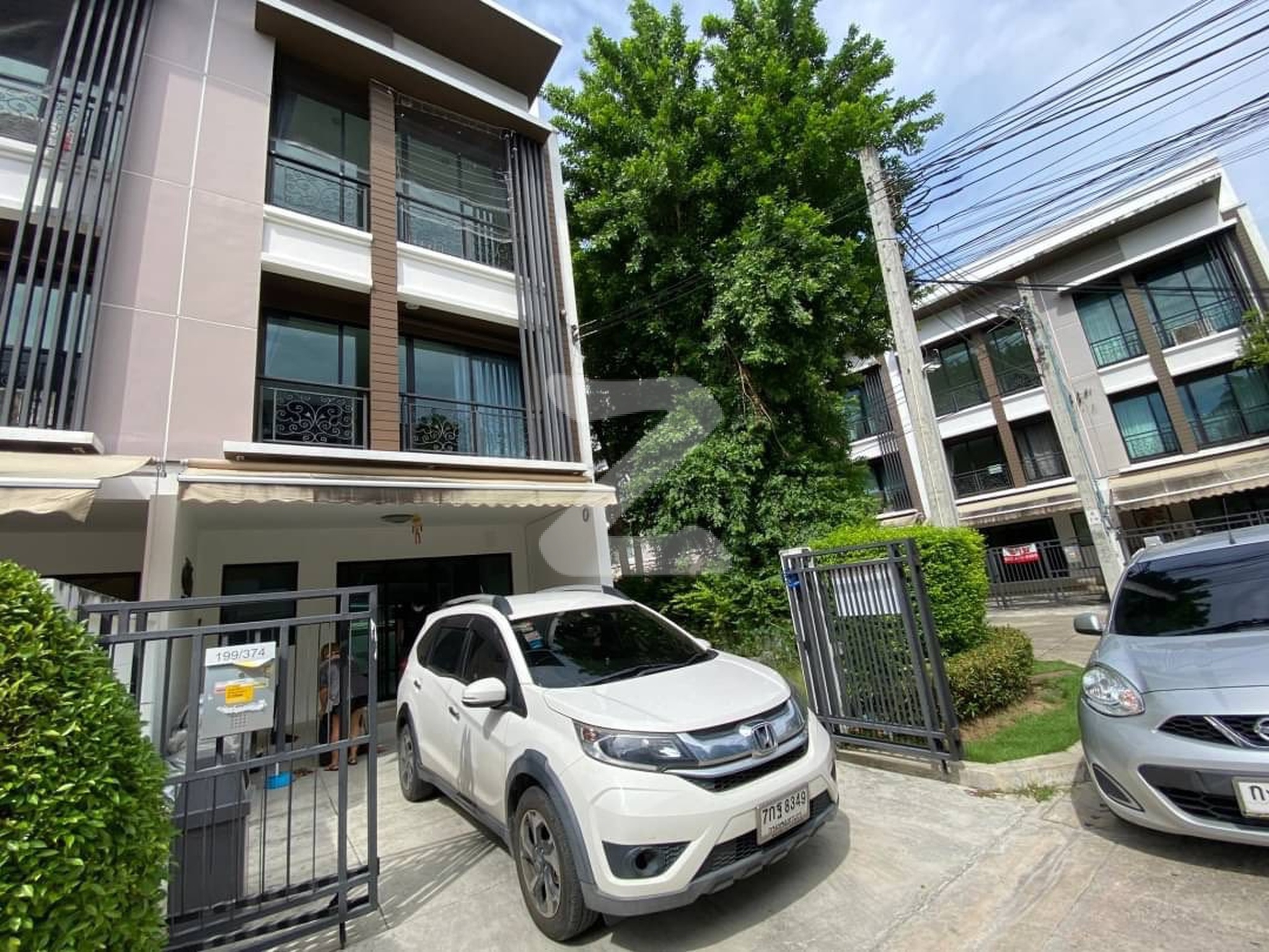 ขายบ้านหลังมุม ราคาไม่แพง (เจ้าของขายเอง) รายละเอียด โครงการบ้านกลางเมือง นวมินทร์ 42     : เจ้าของขายเอง (งดรับนายหน้า)