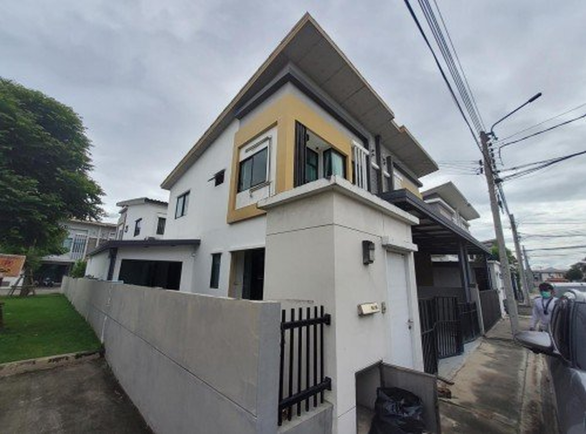 ทรัพย์สถาบันโดย SCB ทาวน์เฮาส์ เดอะทรัสต์ ราชพฤกษ์ รัตนาธิเบศร์