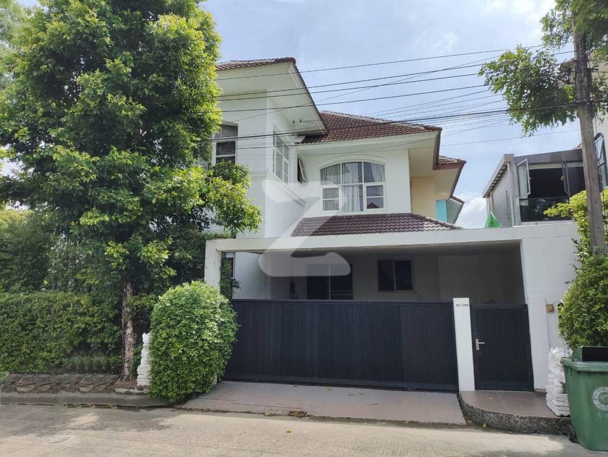 ขายด่วนบ้านหรู2 ชั้น ✨🔥 ราคาพิเศษ ใหญ่ที่สุดในหมู่บ้าน เจ้าของขายเอง ติดสถานีแอร์พอร์ตลิงค์ พระราม9 ทำเลทองหายาก  : เจ้าของขายเอง (งดรับนายหน้า)