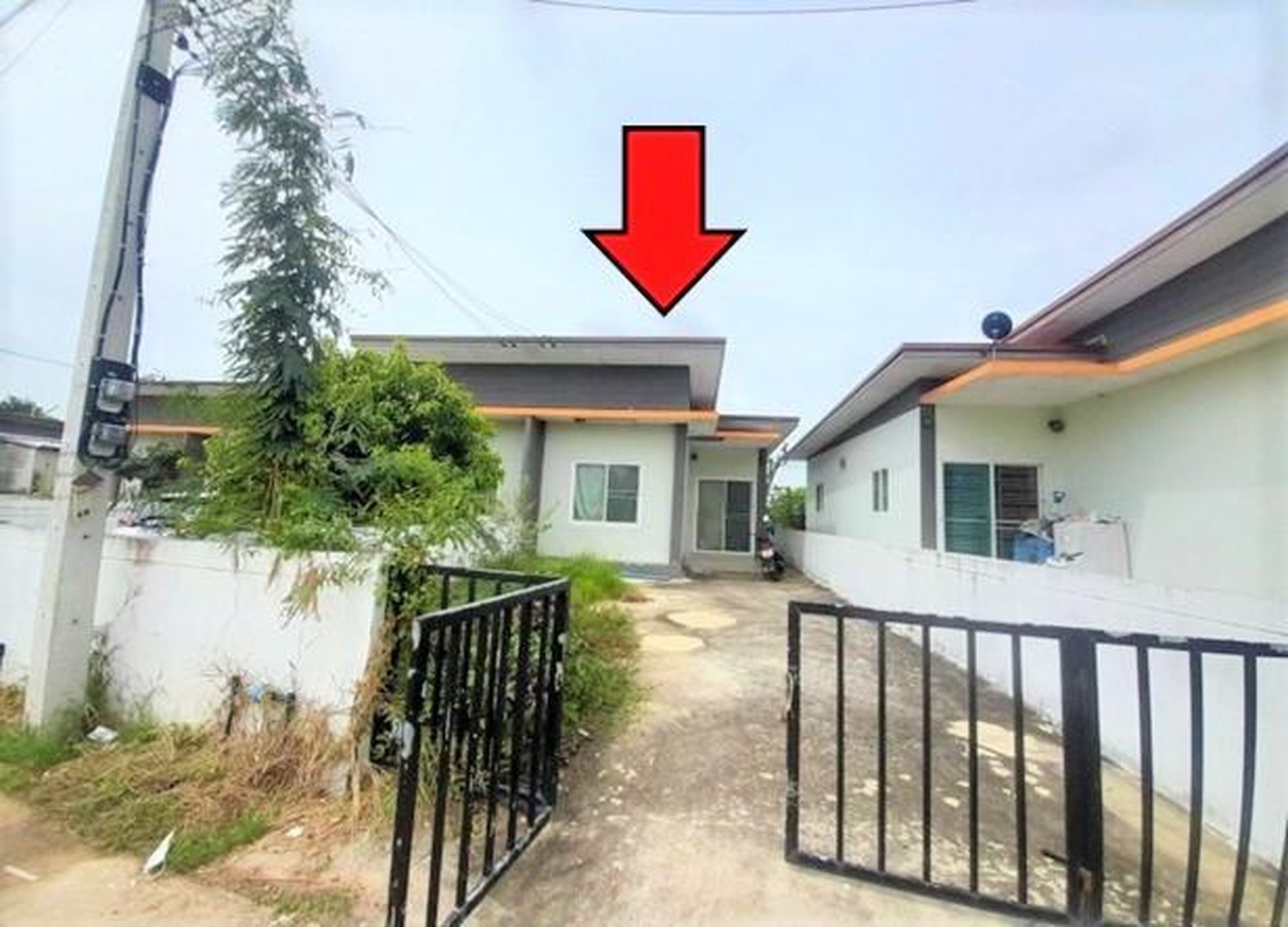 ทรัพย์สถาบันโดย GHB บ้านแฝด มีสุข