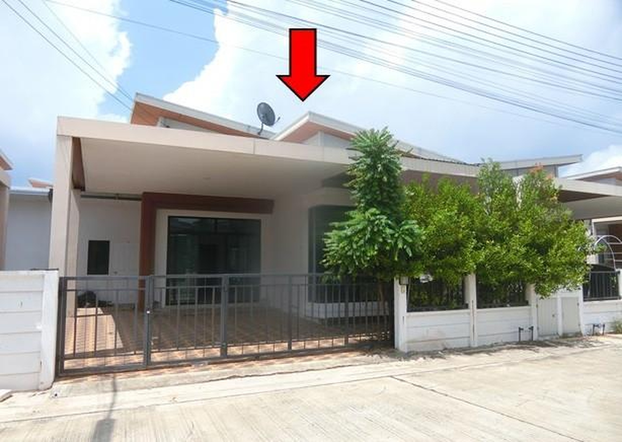 ทรัพย์สถาบันโดย GHB บ้านแฝด บียอนด์ สุรนารายณ์-จอหอ