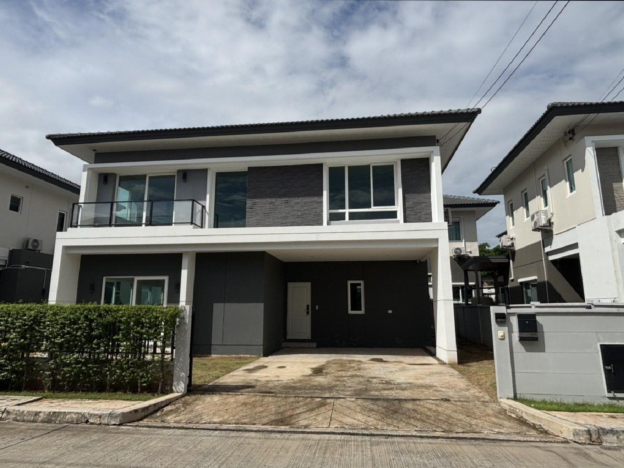 ทรัพย์สถาบันโดย SCB บ้านเดี่ยว อภิทาวน์ ขอนแก่น (APITOWN Khonkaen)