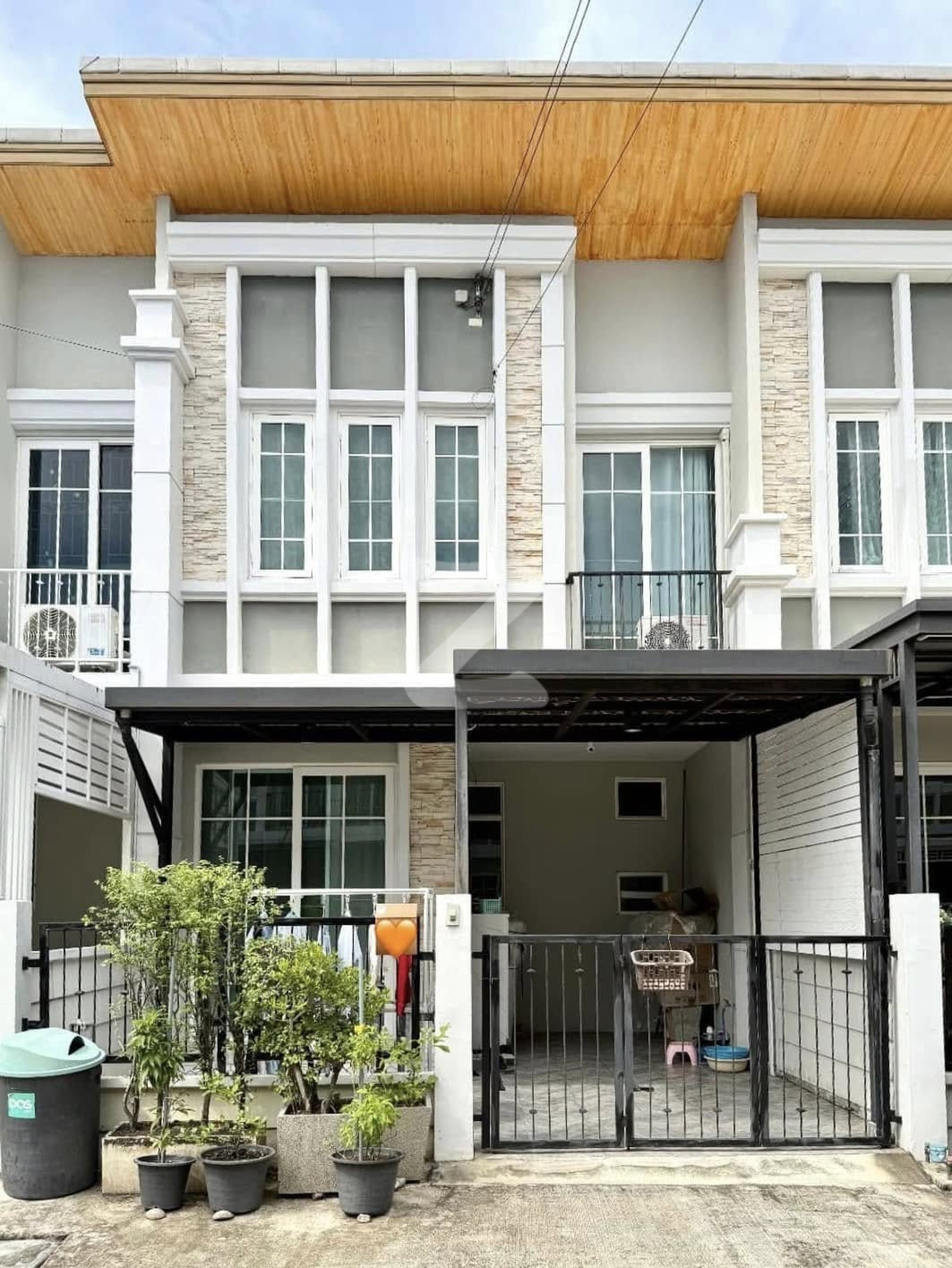 🏡 ขายบ้านทาวน์โฮมสภาพดี โปร่ง สว่าง ต่อเติมครบ ของแถมเพียบ ติดรถไฟฟ้า เดินทางสะดวก ใกล้ห้างและโรงพยาบาล! 🧡 Golden Town วิภาวดี-แจ้งวัฒนะ  : เจ้าของขายเอง (งดรับนายหน้า)