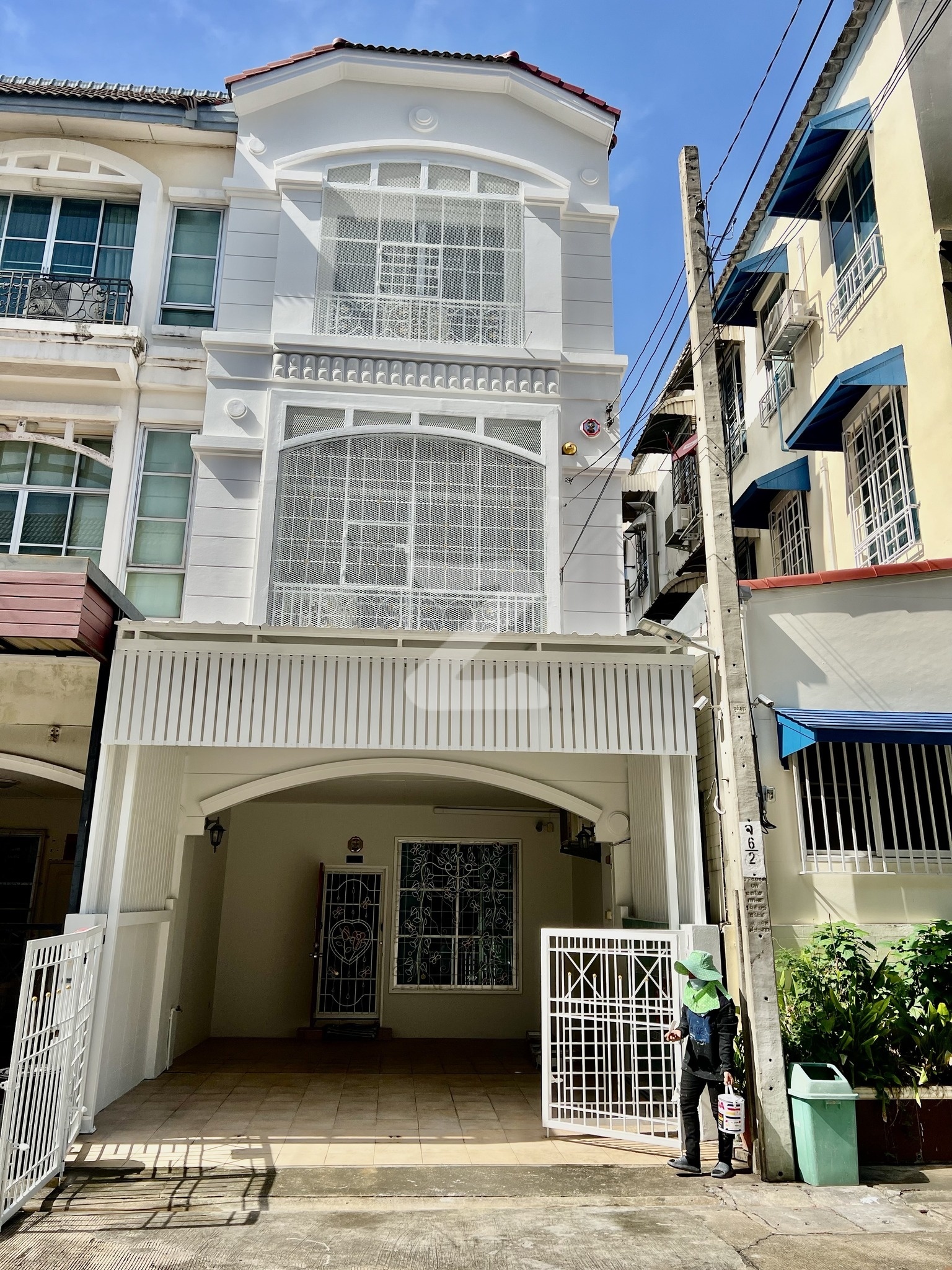 ขาย ทาวน์โฮม บ้านกลางเมือง ลาดพร้าว-โชคชัย4 แปลงมุม เนื้อที่ด้านหลังบ้านกว้าง                                   : เจ้าของขายเอง (งดรับนายหน้า)