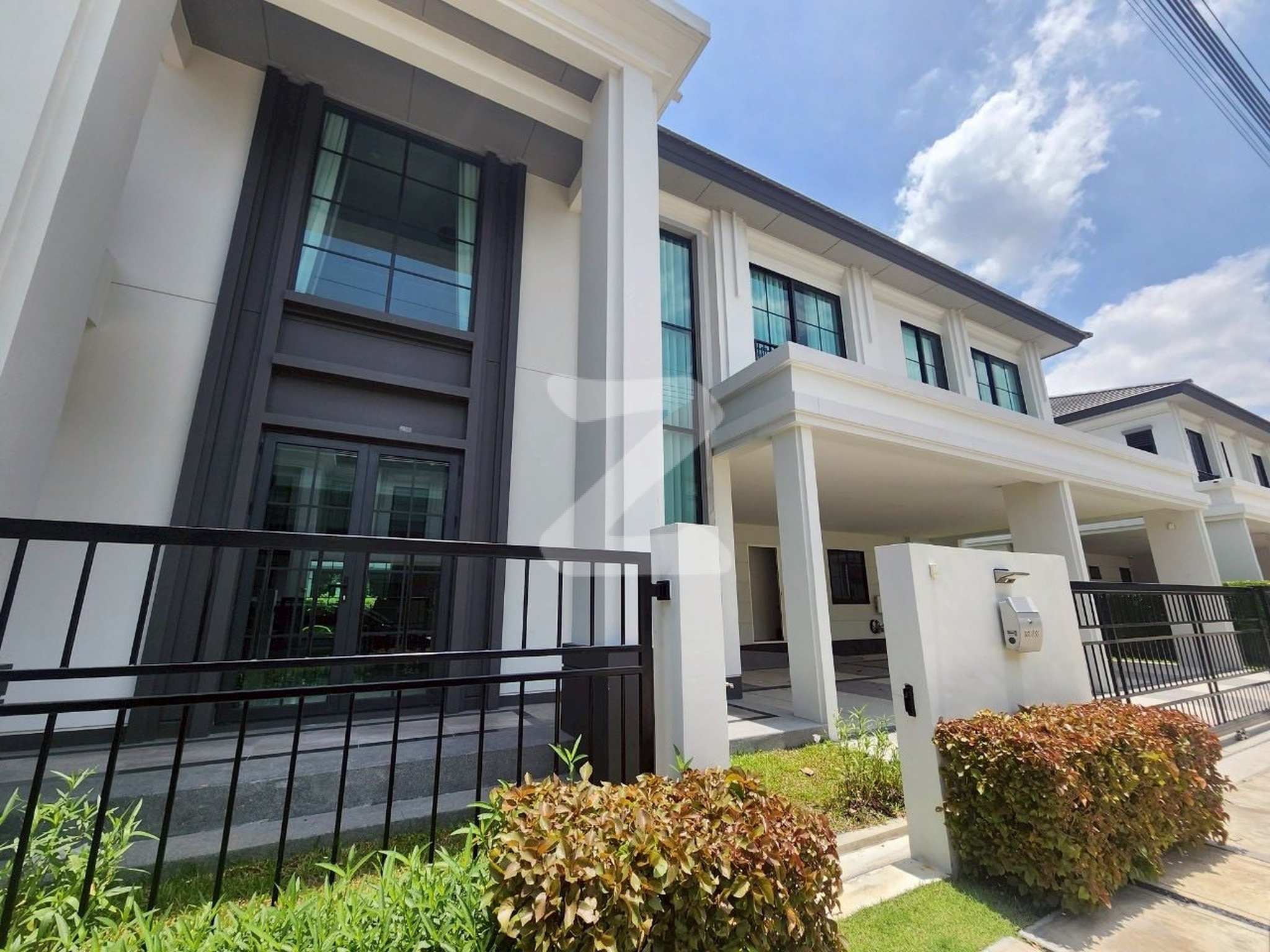 Owner post 🏡 ให้เช่าบ้านเดี่ยวหรู โครงการเศรษฐสิริ บางนา - สุวรรณภูมิ 📍 ทำเลดี เดินทางสะดวก ใกล้เมกาบางนา / ทางด่วน / สนามบินสุวรรณภูมิ : เจ้าของให้เช่าเอง (งดรับนายหน้า)