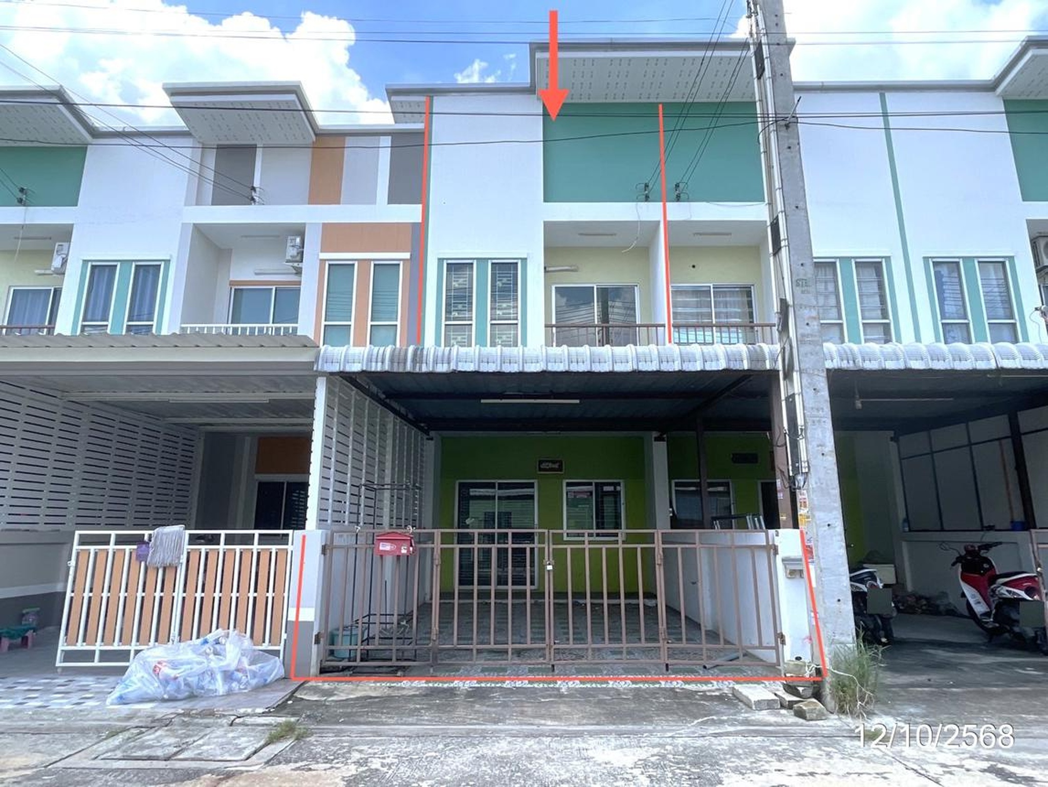 ทรัพย์สถาบันโดย KASIKORNBANK ทาวน์เฮาส์ เดอะวิลเลจ พลัส อมตะนคร (The Village Plus Amata-Donhualo)