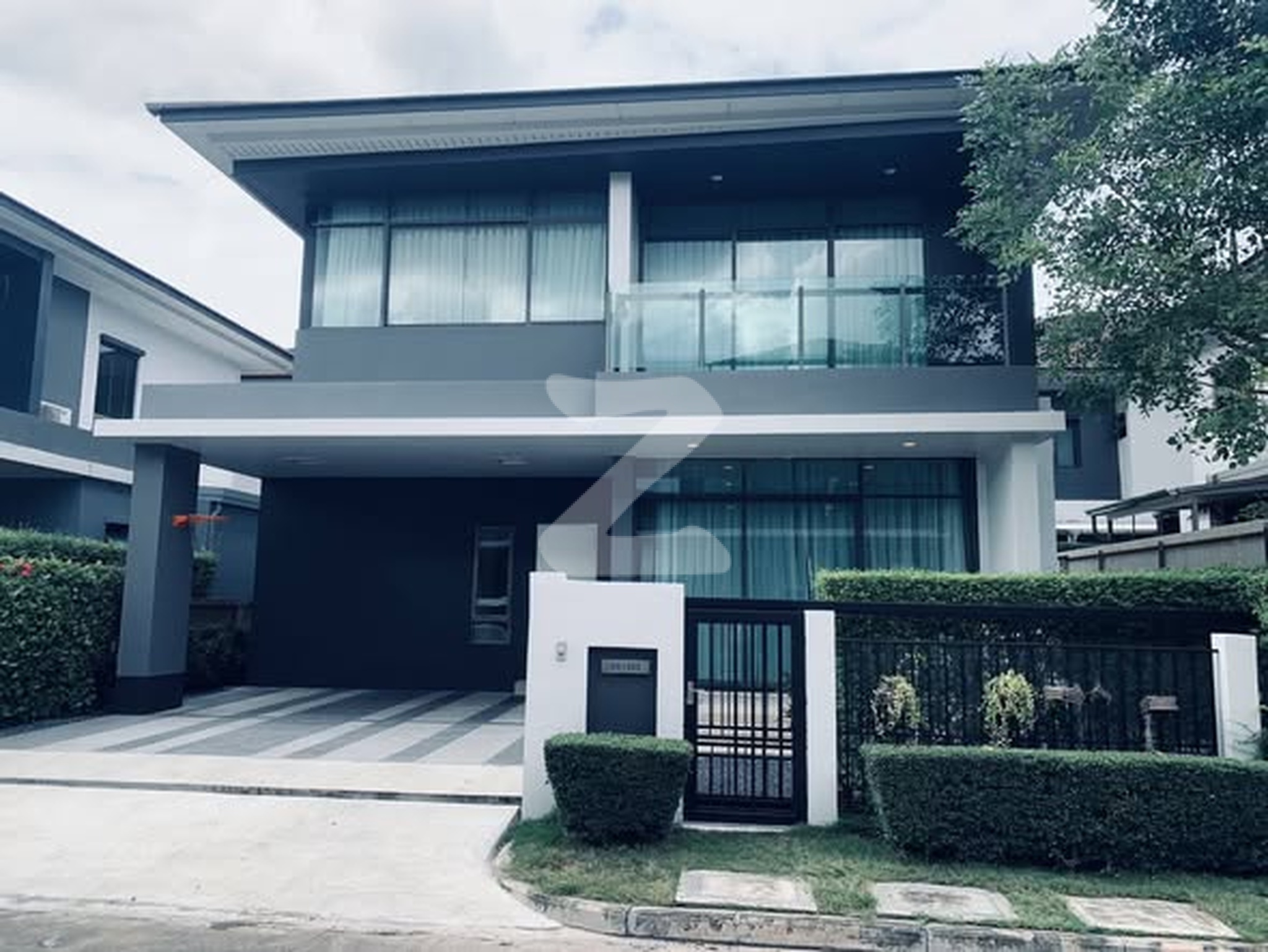 Available NOW บ้านว่างพร้อมอยู่ค่ะ ( Owner Post )  รับเอเจ้นท์ค่ะ บ้านเพิ่งรีโนเวทเสร็จพร้อมเข้าอยู่ค่ะ : เจ้าของให้เช่าเอง (งดรับนายหน้า)