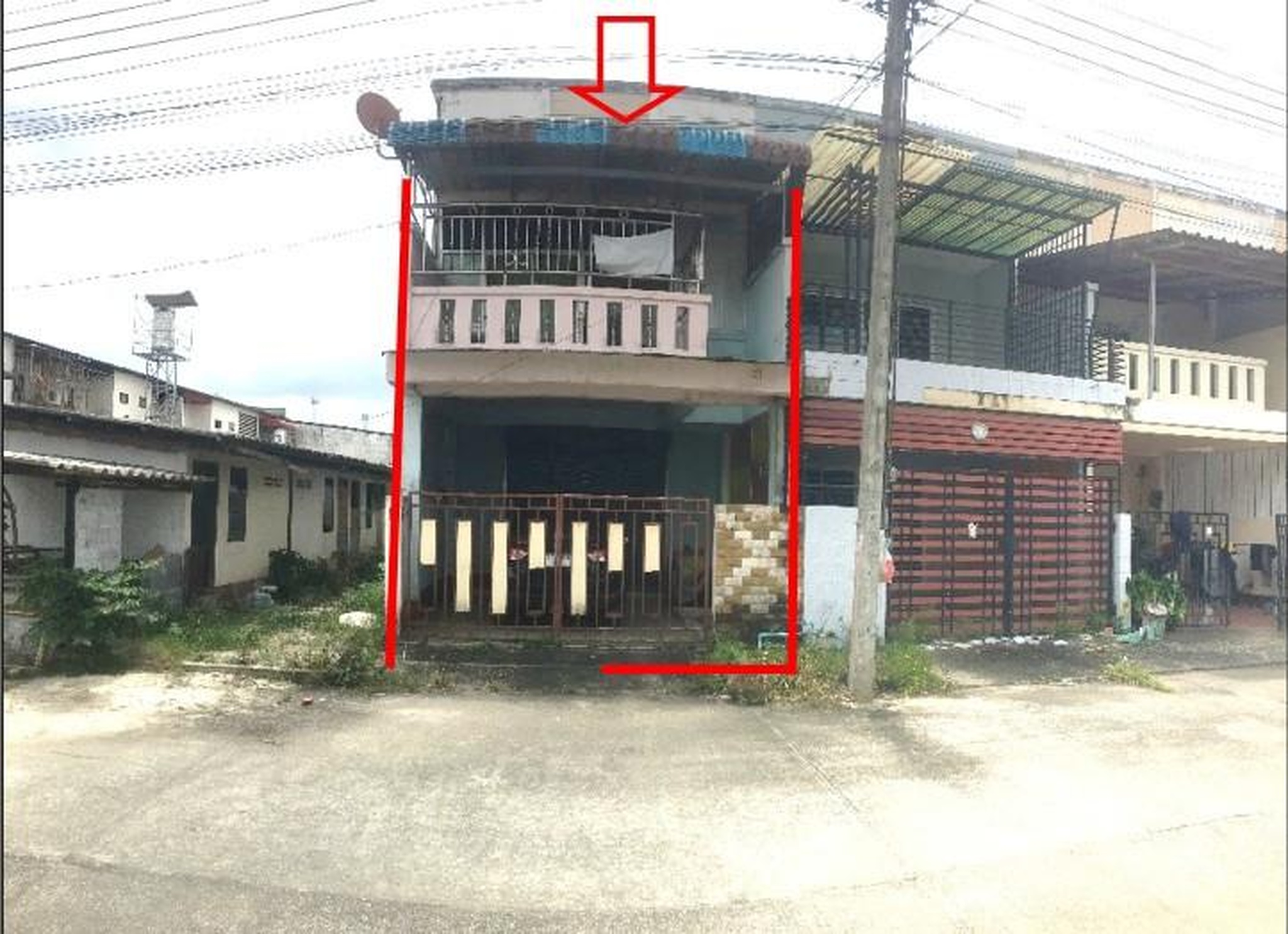 ทรัพย์สถาบันโดย GHB ทาวน์เฮาส์ ทิพย์บุรี