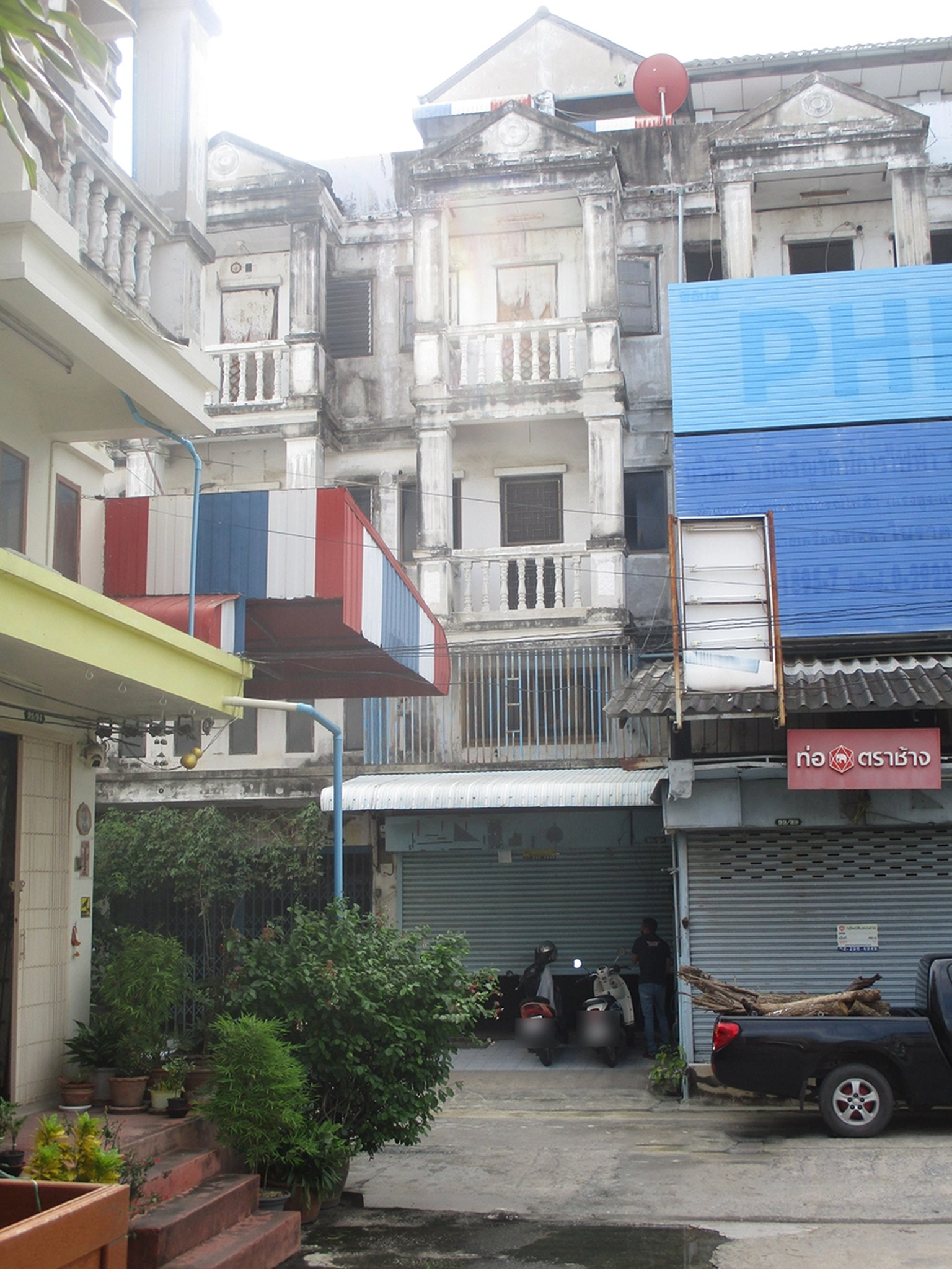 ทรัพย์สถาบันโดย BAY ตึกแถว-อาคารพาณิชย์ใกล้ MRT บางรักน้อย-ท่าอิฐ ภัชธีญา