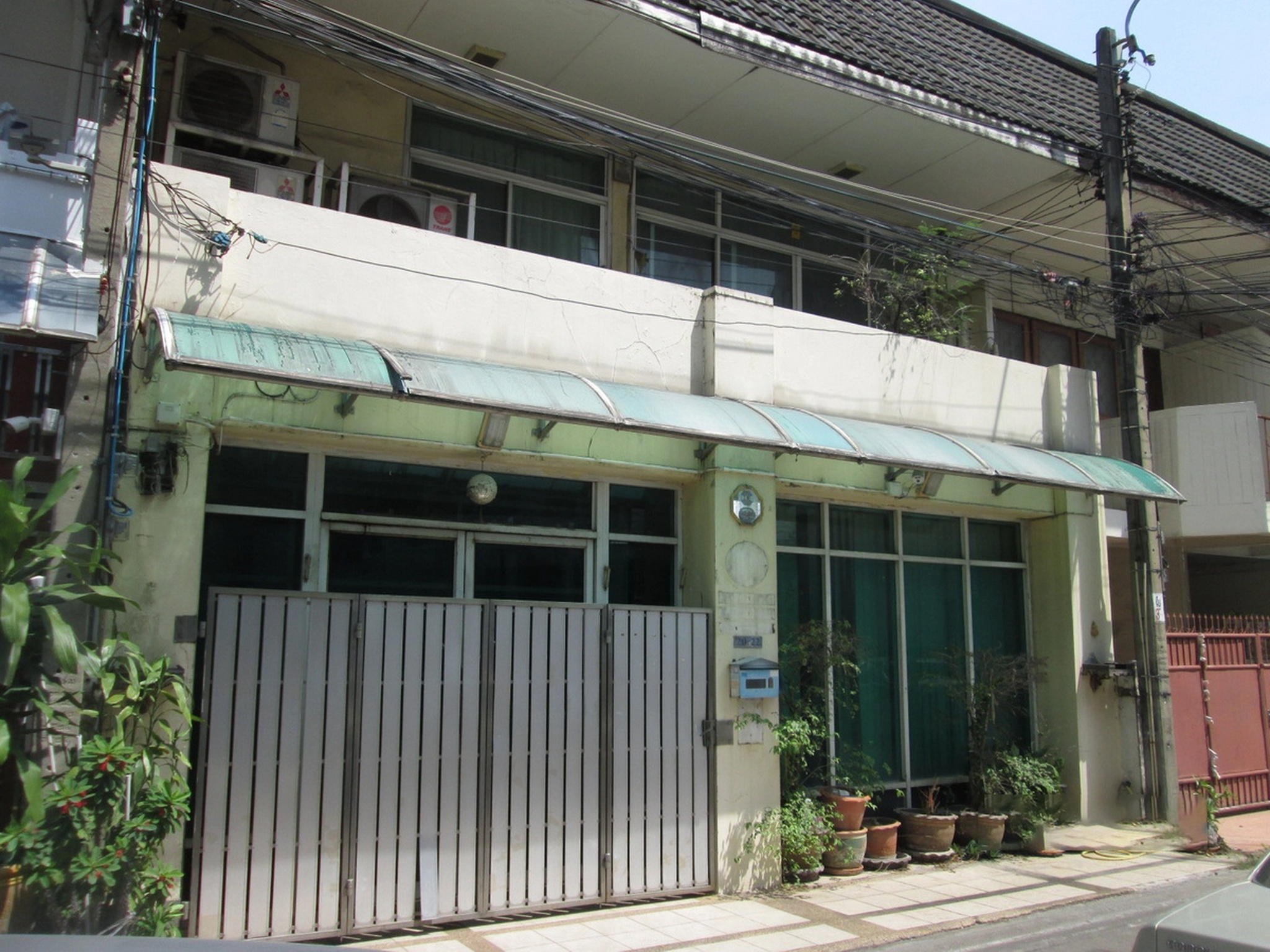 ทรัพย์สถาบันโดย BAY ทาวน์เฮาส์ใกล้ MRT บางอ้อ ซอยจรัญสนิทวงศ์ 96/2