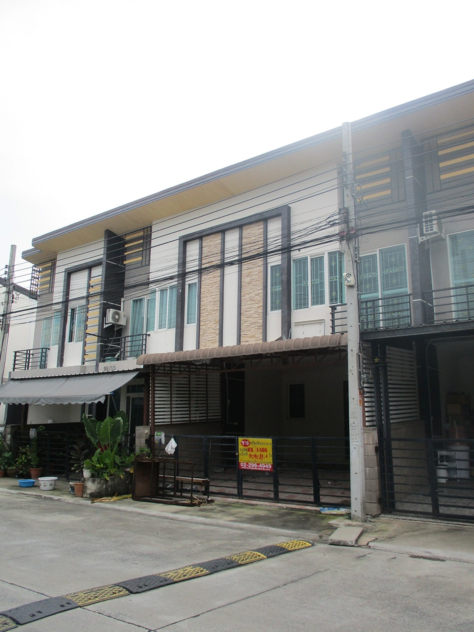 ทรัพย์สถาบันโดย BAY ทาวน์เฮาส์ กัสโต้ ทาวน์โฮม เทพารักษ์ (Gusto Townhome Teparak)