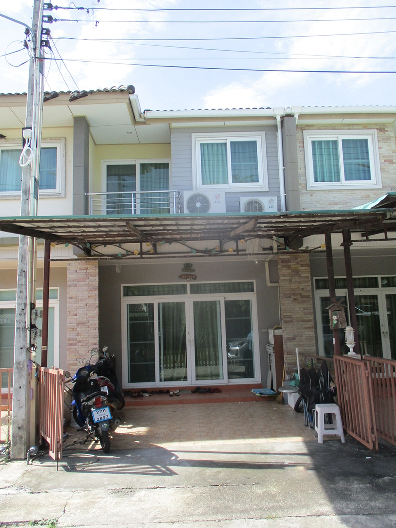 ทรัพย์สถาบันโดย BAY ทาวน์เฮาส์ เมืองระยอง ระยอง