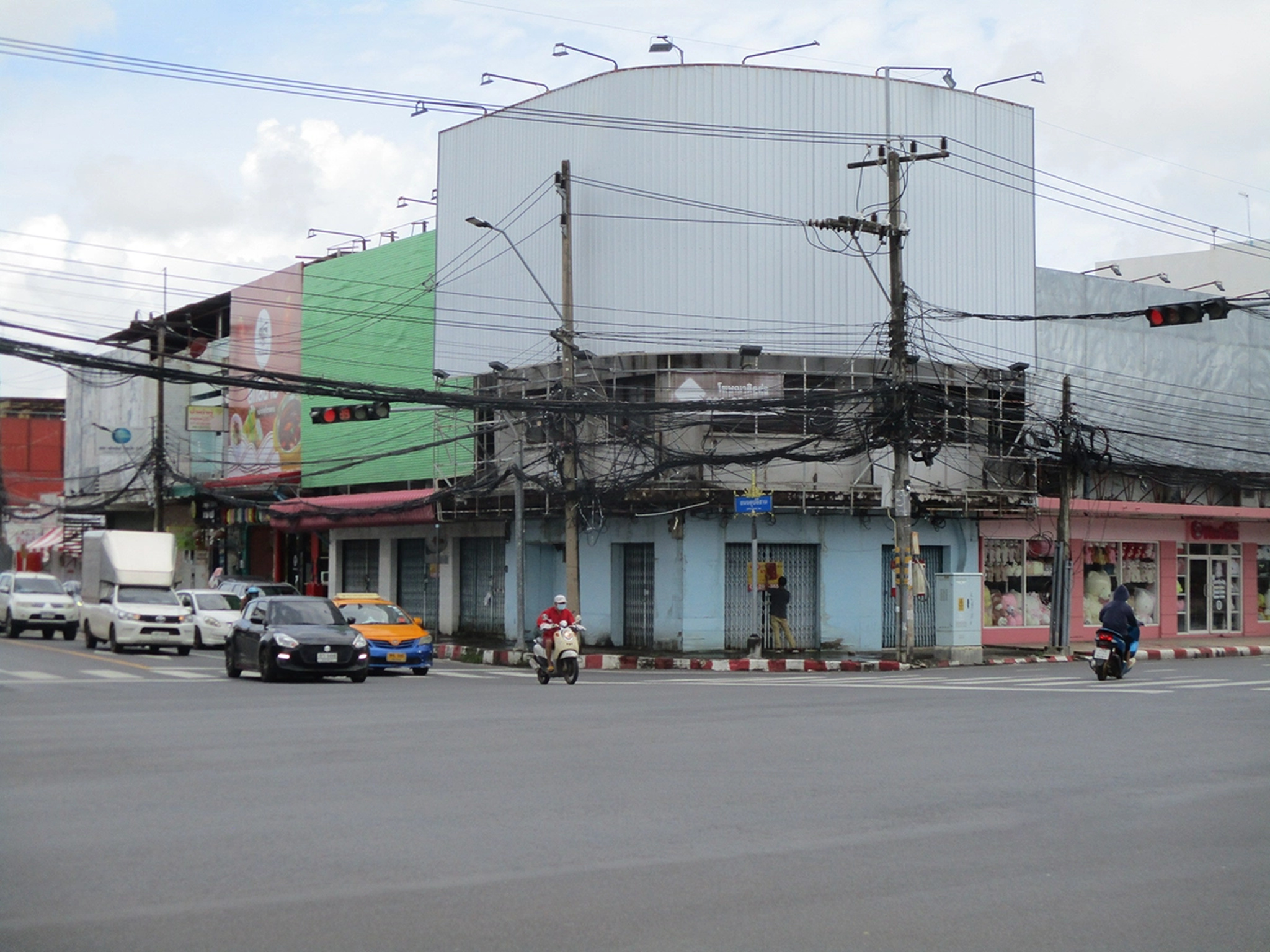 ทรัพย์สถาบันโดย BAY ตึกแถว-อาคารพาณิชย์ ถนนชยางกูร (ทล.212)
