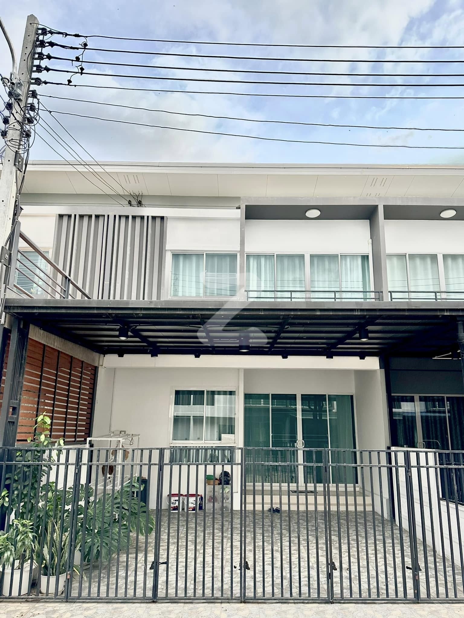 ขายถูกมาก‼️ ทาวน์โฮม 2 ชั้น หมู่บ้านดีคิวบ์ (Dcube) พหลโยธิน - นวนคร ติดตลาดโรงเกลือ นวนคร 🏠บ้านเลข 513/21 หมู่บ้านดีคิวบ์ นวนคร  : เจ้าของขายเอง (งดรับนายหน้า)