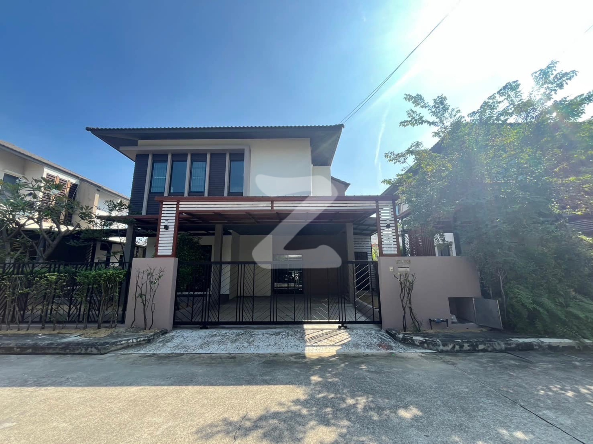 🏡ขายบ้านสวยๆค่ะ เจ้าของขายเอง เนื่องจากทำงานอยู่กรุงเทพชั้นใน ไม่มีเวลาดูแล ขอส่งต่อให้คนรักบ้านค่ะ🏡 🏠หมู่บ้าน เลอมิวเรีย🏠 คลองหลวง-คลองสอง  : เจ้าของขายเอง (งดรับนายหน้า)