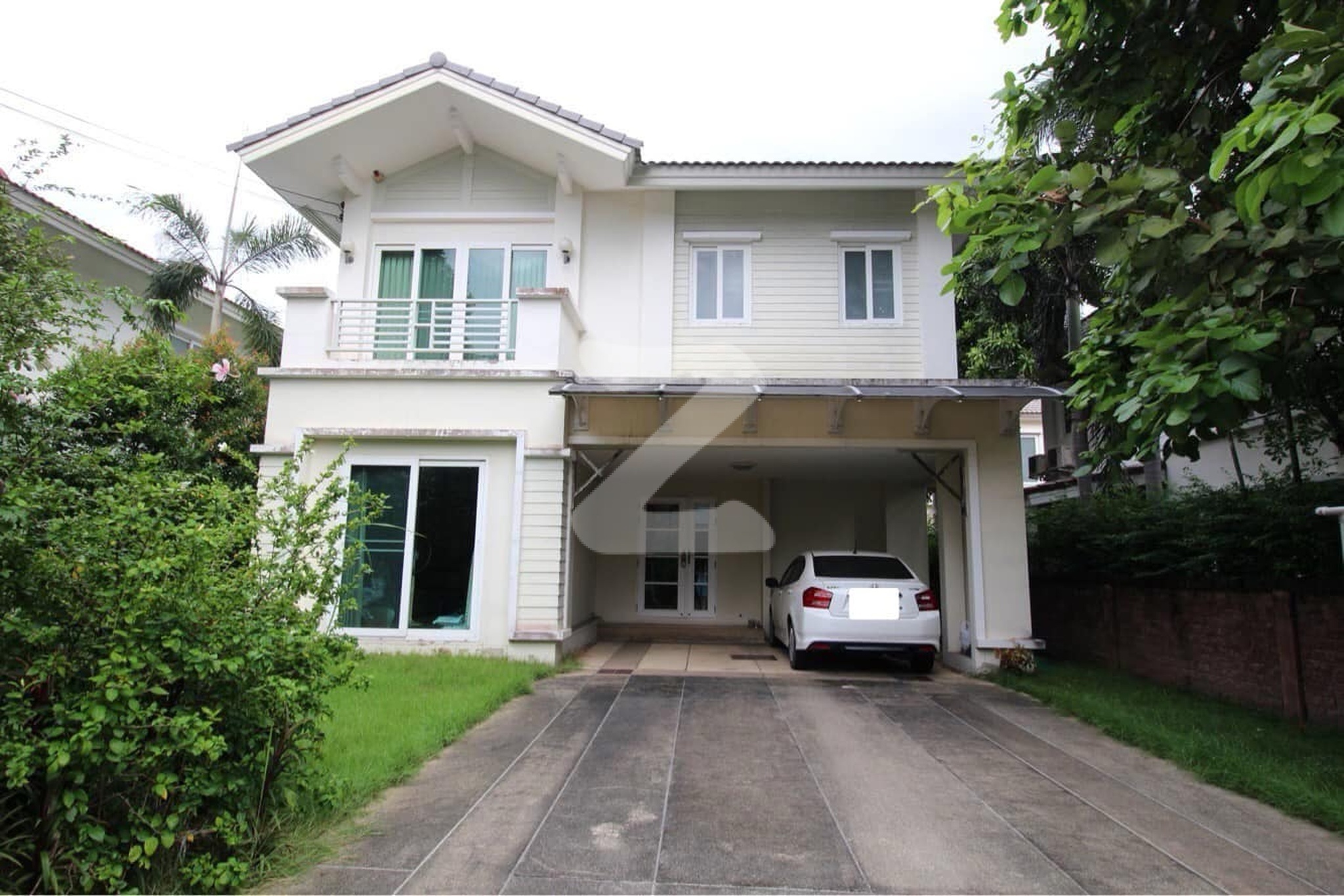 🏡ขายบ้านเดี่ยวสองชั้น โครงการคาซ่าแกรนด์ เอกมัย รามอินทรา (ซ.รามอินทรา40 สถานีรถไฟฟ้าอยู่ปากซอย) - ราคา 11.9 ล้านบาท             : เจ้าของขายเอง (งดรับนายหน้า)