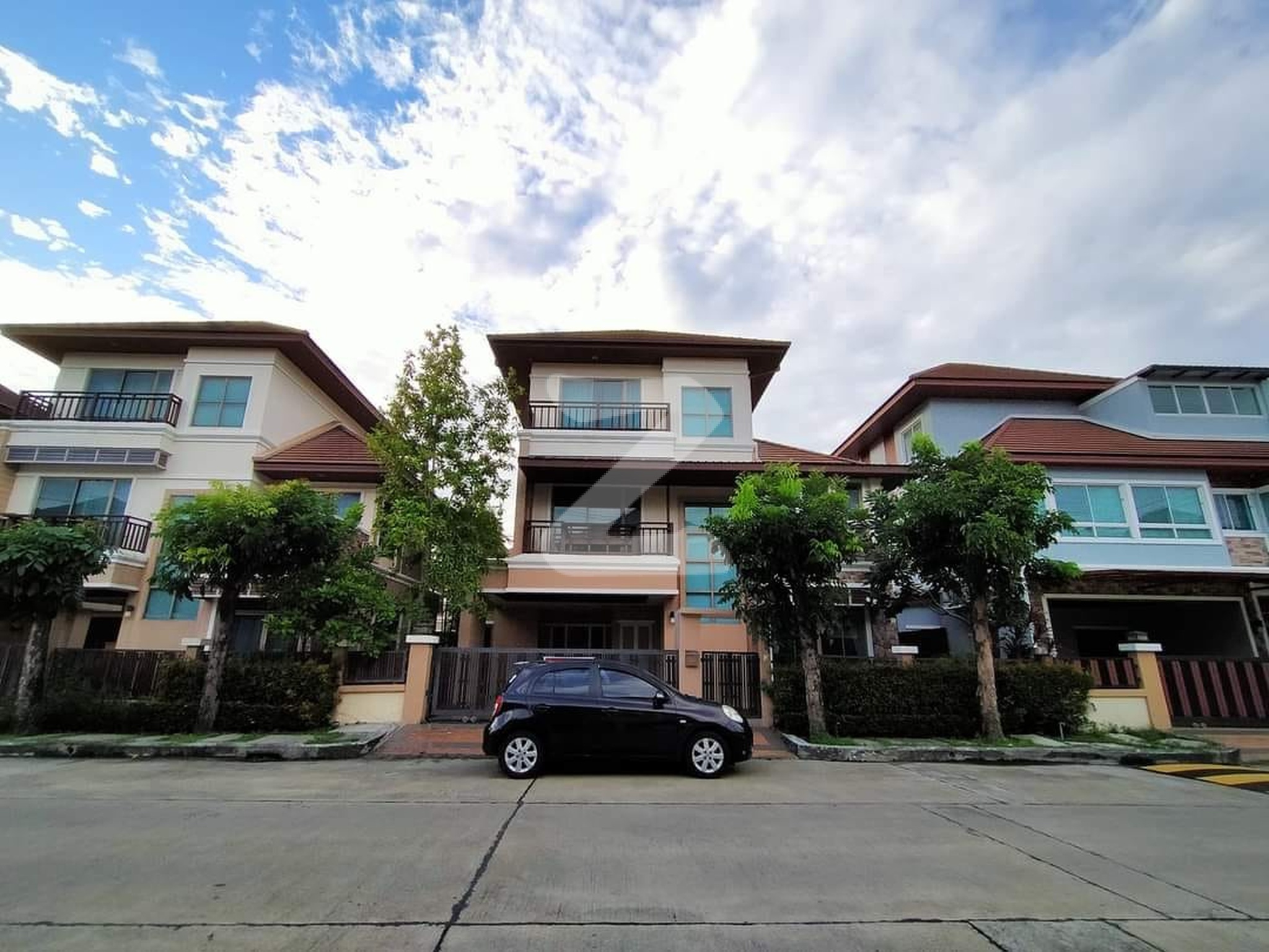 ขายบ้านเดี่ยวสามชั้น มบ.นนทรีรีเจ้นท์ราชพฤกษ์ 51.8ตร…