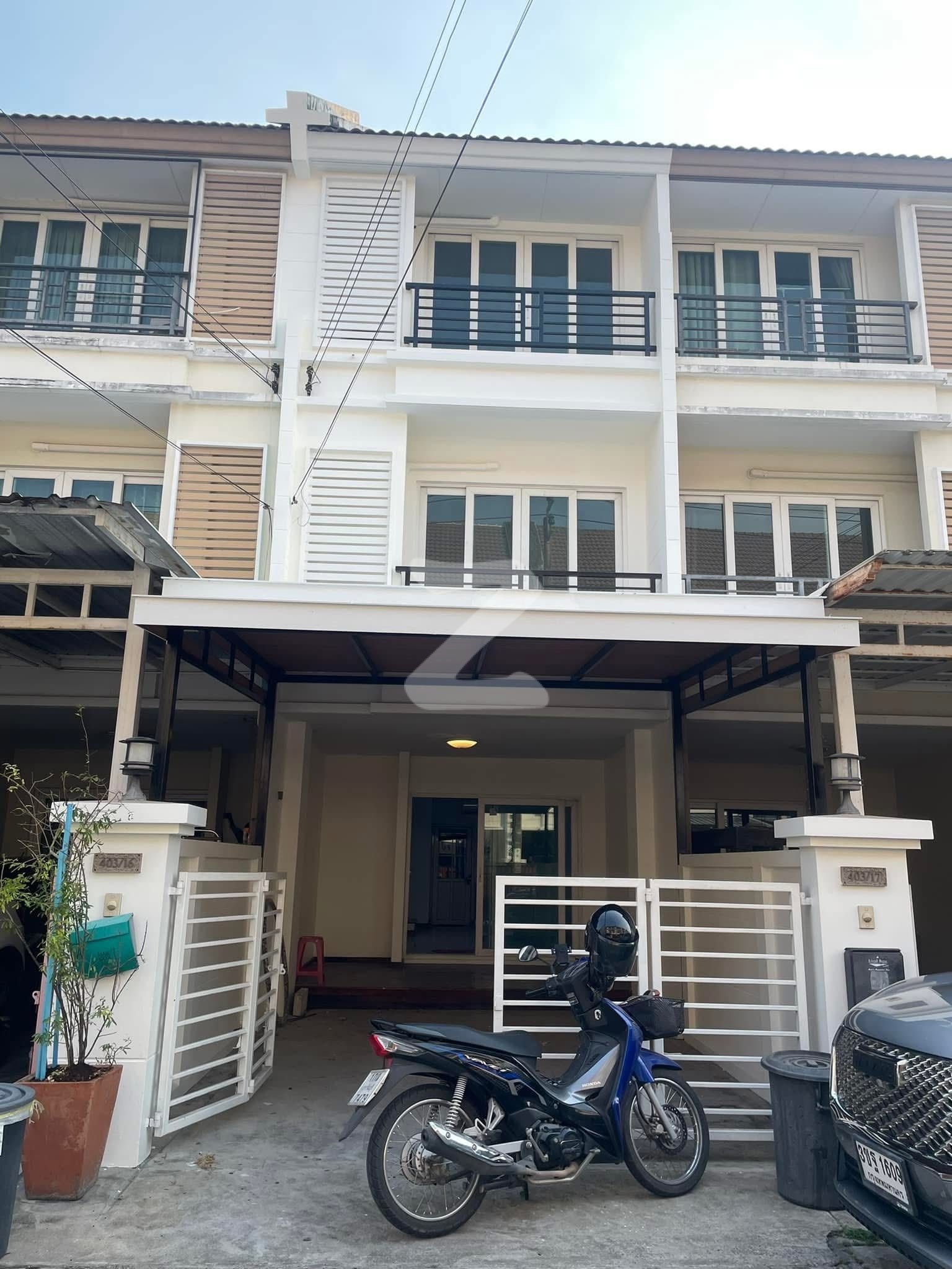 รับเอเจ้นท์ ต้องการด่วน‼️ ทาวน์โฮม 3 ชั้น ในโครงการ คาซ่าซิตี้ สุคนธ์สวัสดิ์ 2 อยู่ตรงข้าม รร.โชคชัย 4  : เจ้าของให้เช่าเอง (งดรับนายหน้า)