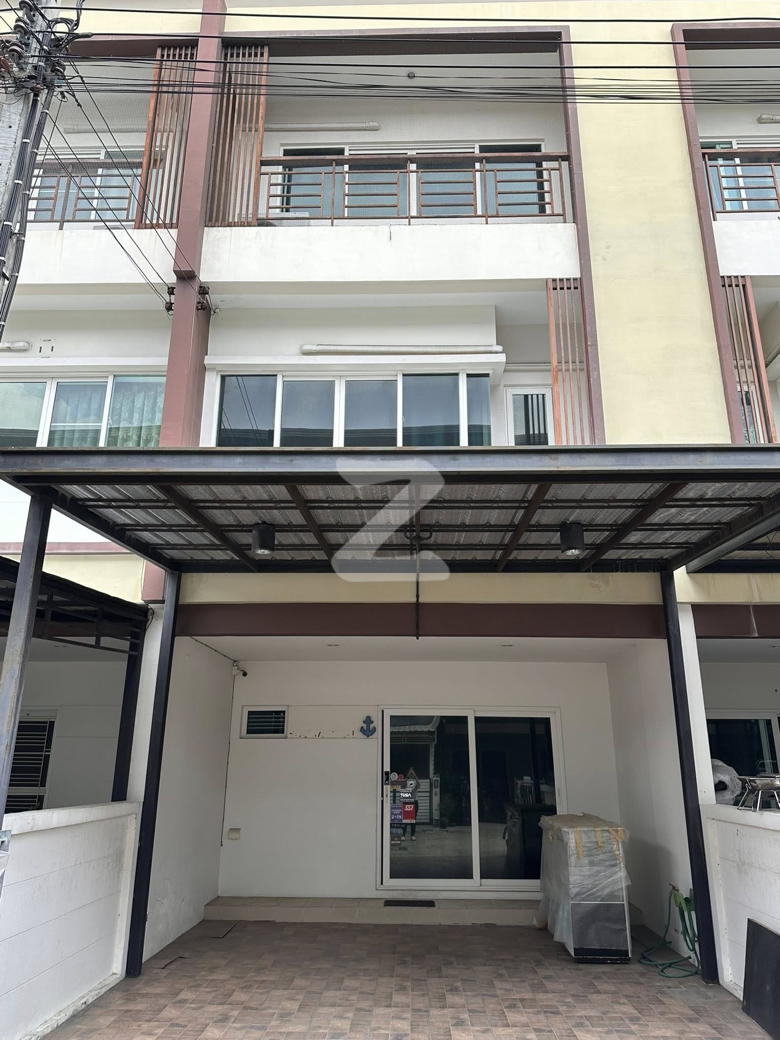 ขายบ้าน เดอะริคโค้ ทาวน์ วัชรพล (The Ricco Town Watcharapol) 🏠ทาวน์โฮม 3 ชั้น 📍พื้นที่ 20 ตรม. : เจ้าของขายเอง (งดรับนายหน้า)