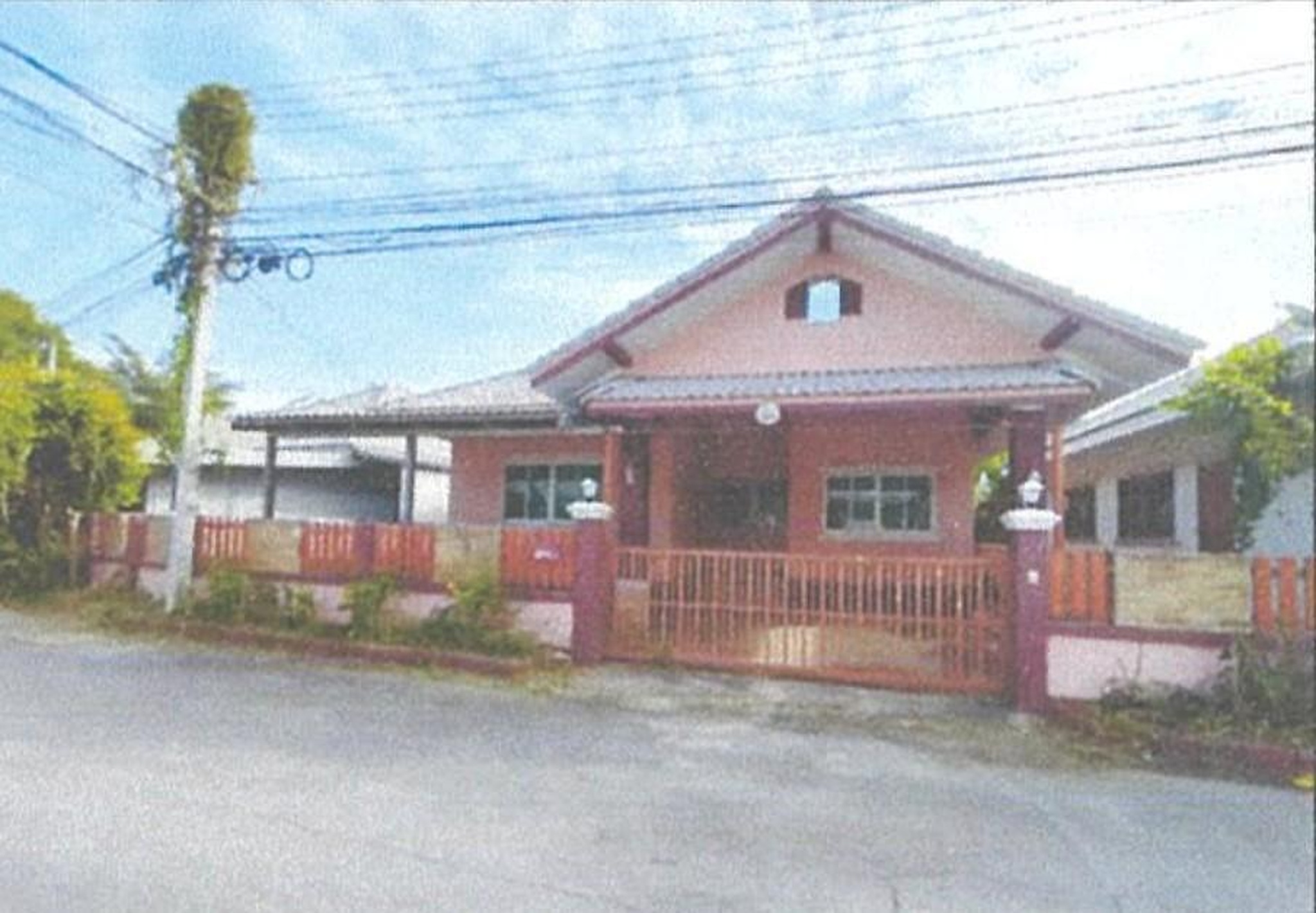 ทรัพย์สถาบันโดย GHB บ้านเดี่ยว กลางเมือง