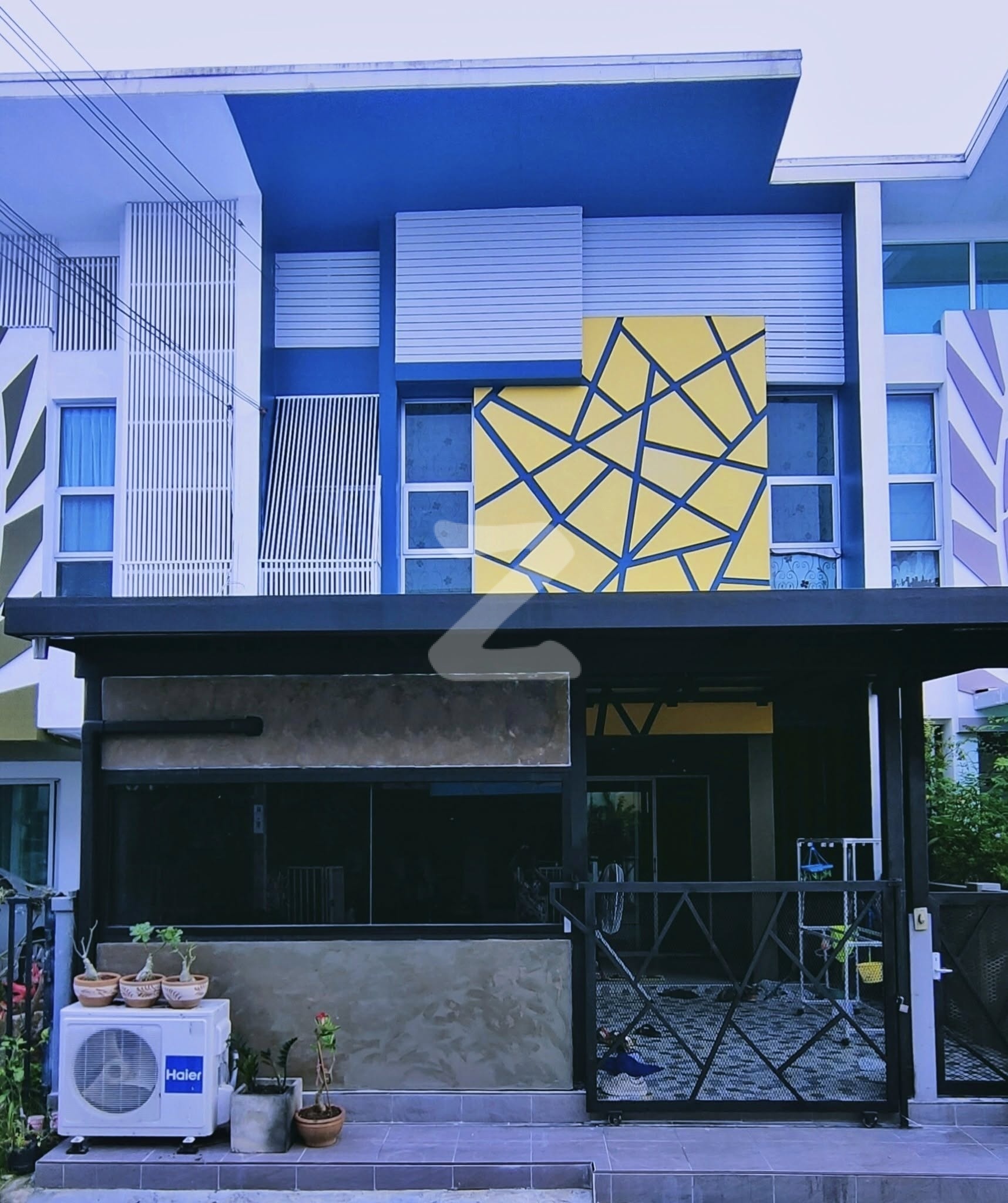 ขายหรือให้เช่า ทาวน์โฮมออฟฟิศ 2 ชั้น ม. ไอ-ดีไซน์ วงแหวนรามอินทรา I-Design Wongwaen-Ramintra : เจ้าของให้เช่าเอง (งดรับนายหน้า)
