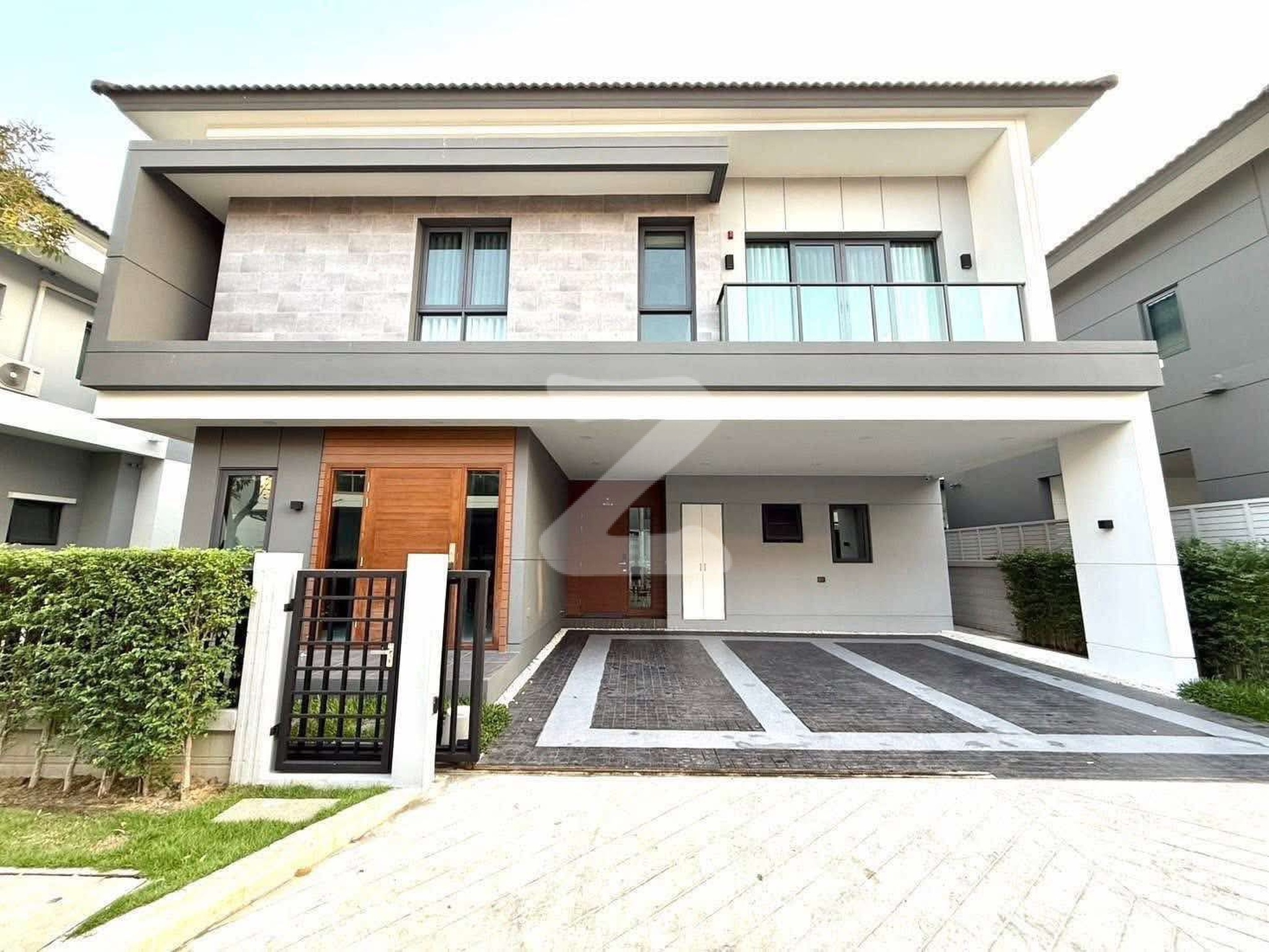 📍เจ้าของบ้านโพสครับ 👉 บ้านว่าง ขาย 16.9 ล้านภายในปีนี้ จากปกติ 20.9 ล้าน                          : เจ้าของขายเอง (งดรับนายหน้า)