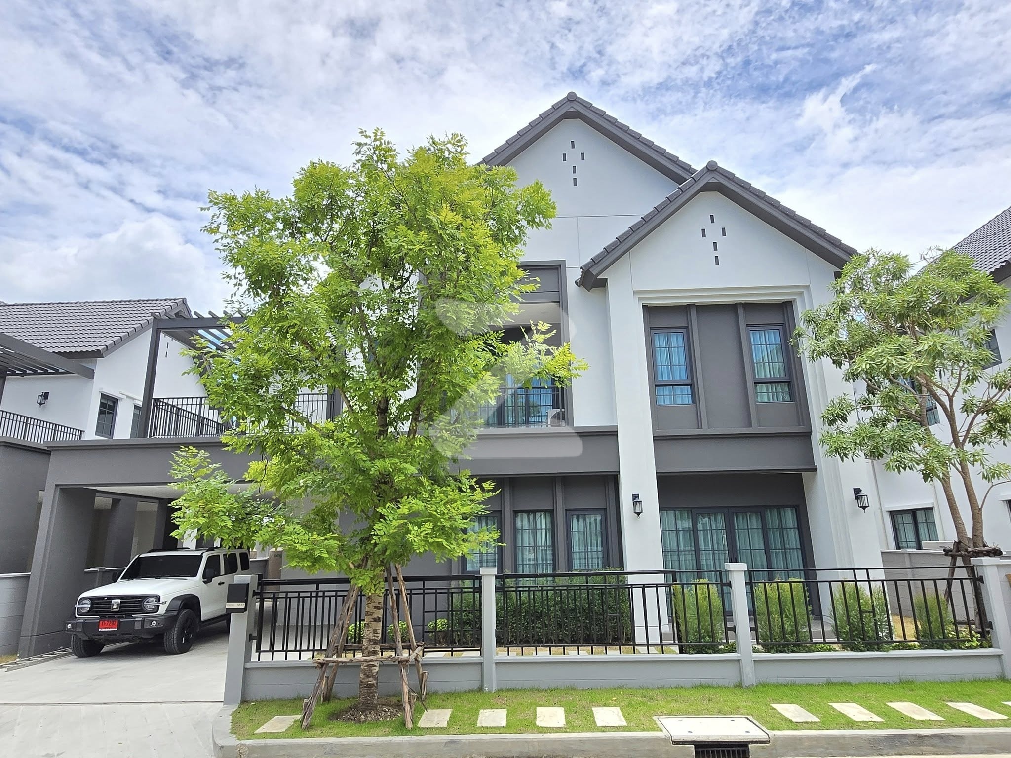 🩵OWNER ปล่อยบ้านเช่านะคะ 🙏❤️ 𝐂𝐄𝐍𝐓𝐑𝐎 𝐁𝐀𝐍𝐆𝐍𝐀 เซนโทร บางนา ✅ บ้านเดี่ยวสุดพรีเมี่ยมบนทำเลดีที่สุดของบางนา : เจ้าของให้เช่าเอง (งดรับนายหน้า)