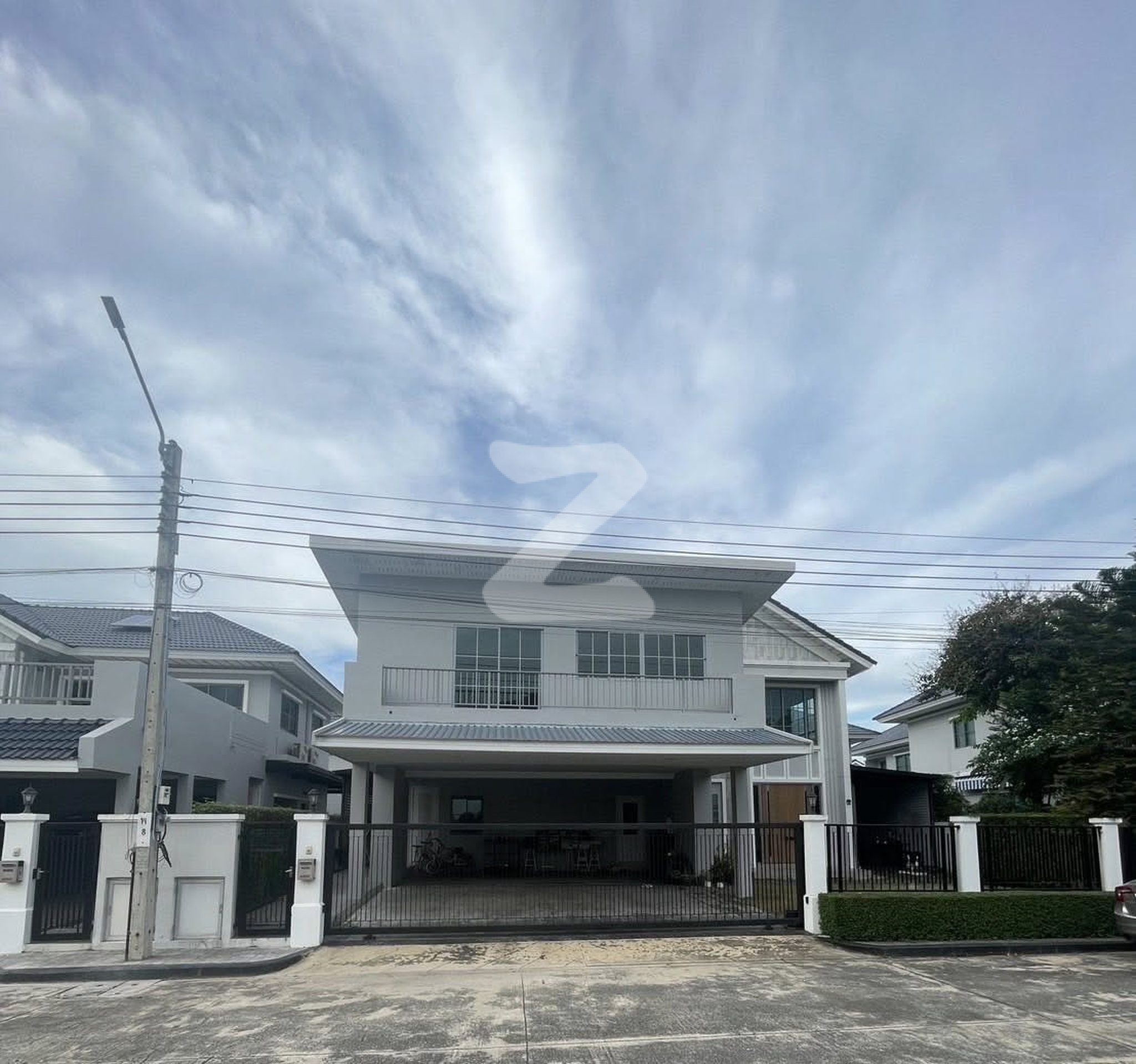 ✦ขาย บ้านเดียว 🏠โครงการเพอร์เฟค เพลส สุขุมวิท77-สุวรรณภูมิ เฟส resident ❤️บ้านหันทางทิศใต้ ด้านหน้าบ้านเป็นทะเลสาบ ไม่มีบ้านตรงข้าม   : เจ้าของขายเอง (งดรับนายหน้า)
