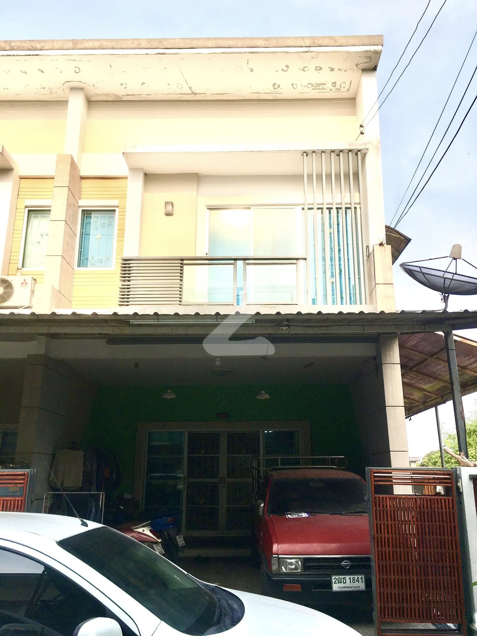 🏡 ทาวโฮม 2 ชั้น หลังริม เจ้าของขายเอง หน้ากว้าง 5.25 ม พื้นที่ใช้สอย 145 ตร.ม                          : เจ้าของขายเอง (งดรับนายหน้า)
