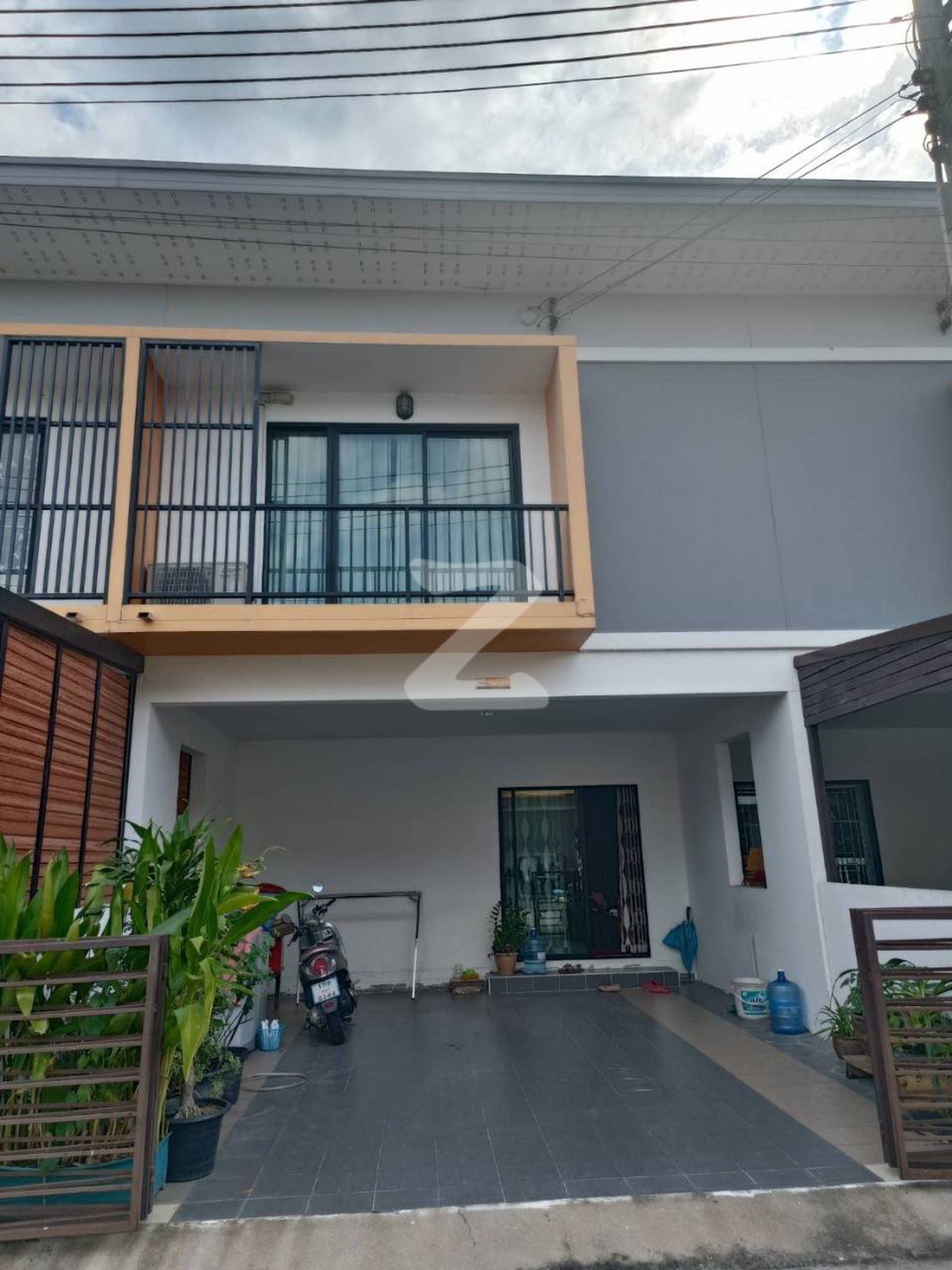 ขายบ้านมือสอง ม.มณีรินทร์บ่อวิน 3 ห้องนอน 2 ห้องน้ำ                                  : เจ้าของขายเอง (งดรับนายหน้า)