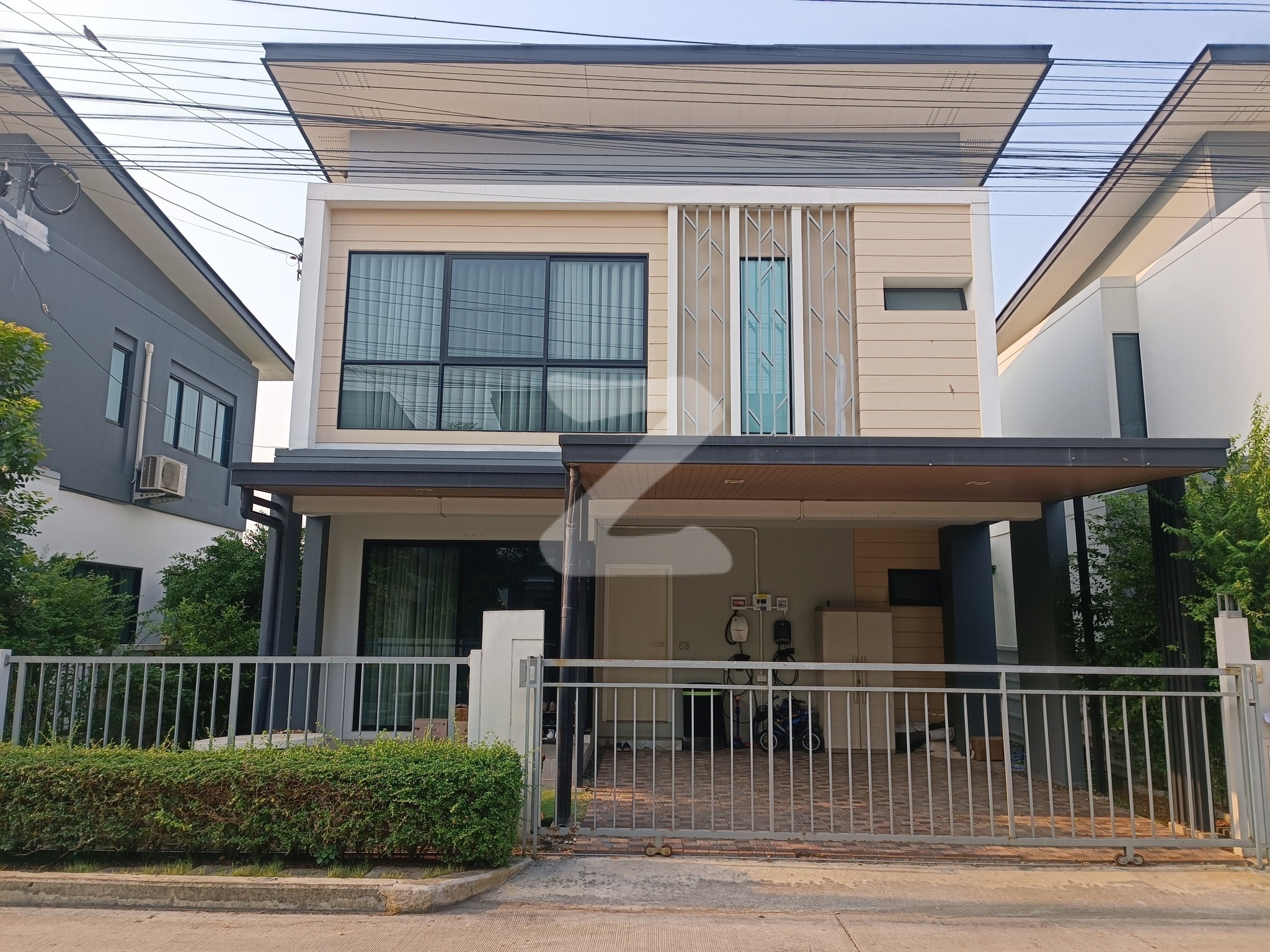 *เจ้าของขายเองครับ บ้านแฝด 2 ชั้น หมู่บ้านอีโค เฮ้าส์ รามอินทรา-ลำลูกกา เลียบด่วนลำลูกกา (คลอง 5) : เจ้าของขายเอง (งดรับนายหน้า)