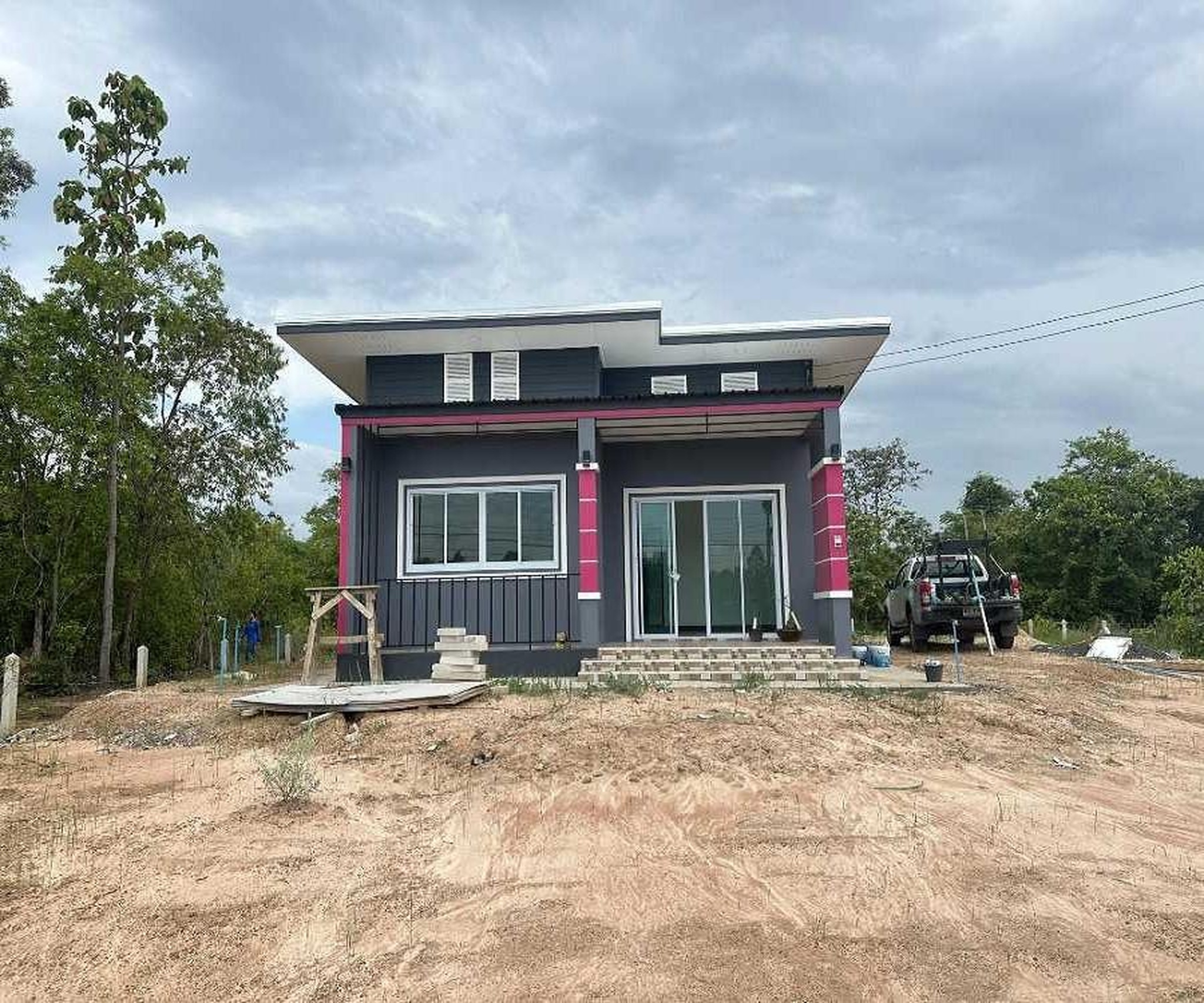ทรัพย์สถาบันโดย GHB บ้านเดี่ยว ซอยทางเข้าหมู่บ้านยอดดอนชี ถนนสถิตย์นิมานกาล(ทล.217)
