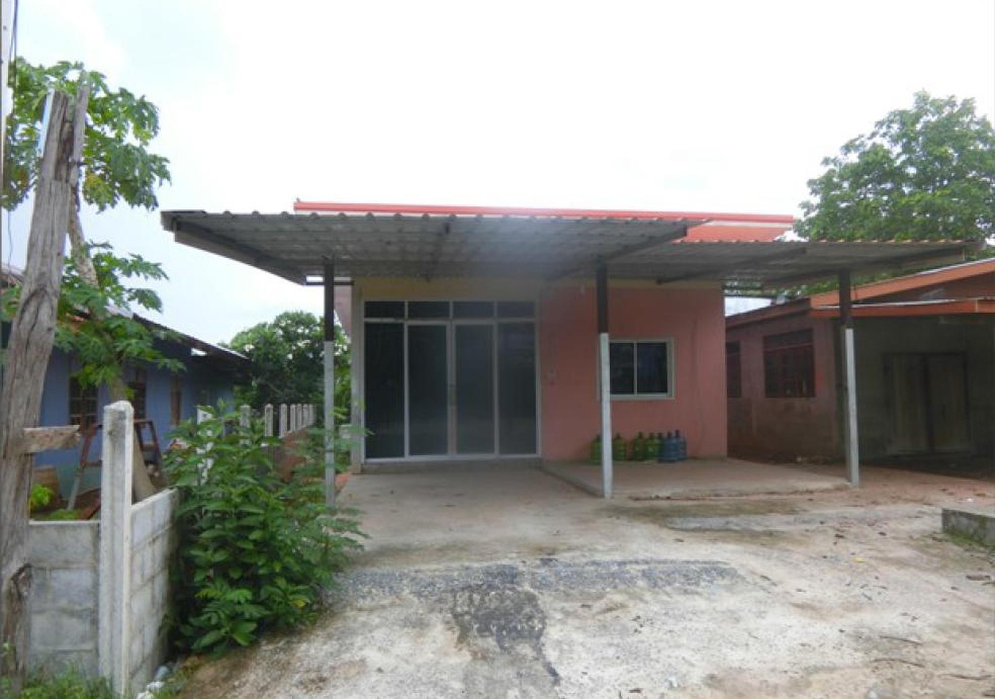 ทรัพย์สถาบันโดย GHB บ้านเดี่ยว ซอยถ.สายบัวใหญ่-บ้านโนน ถนนนิเวศรัตน์(ทล.202)