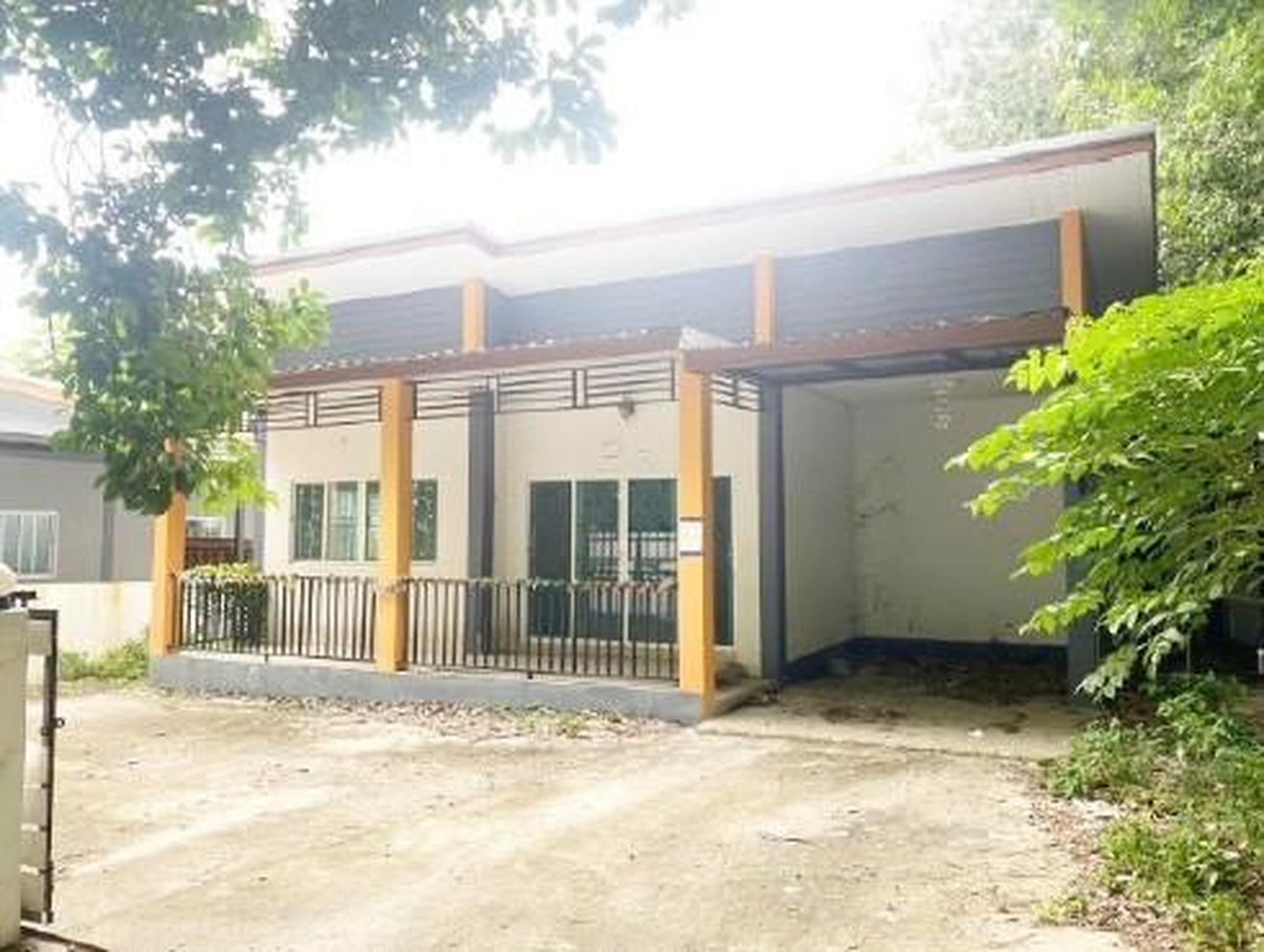 ทรัพย์สถาบันโดย GHB บ้านเดี่ยว ซอยชุมชนหนองผักหนาม ซอย ถนนหนองผักหนาม-อนามัยกะ