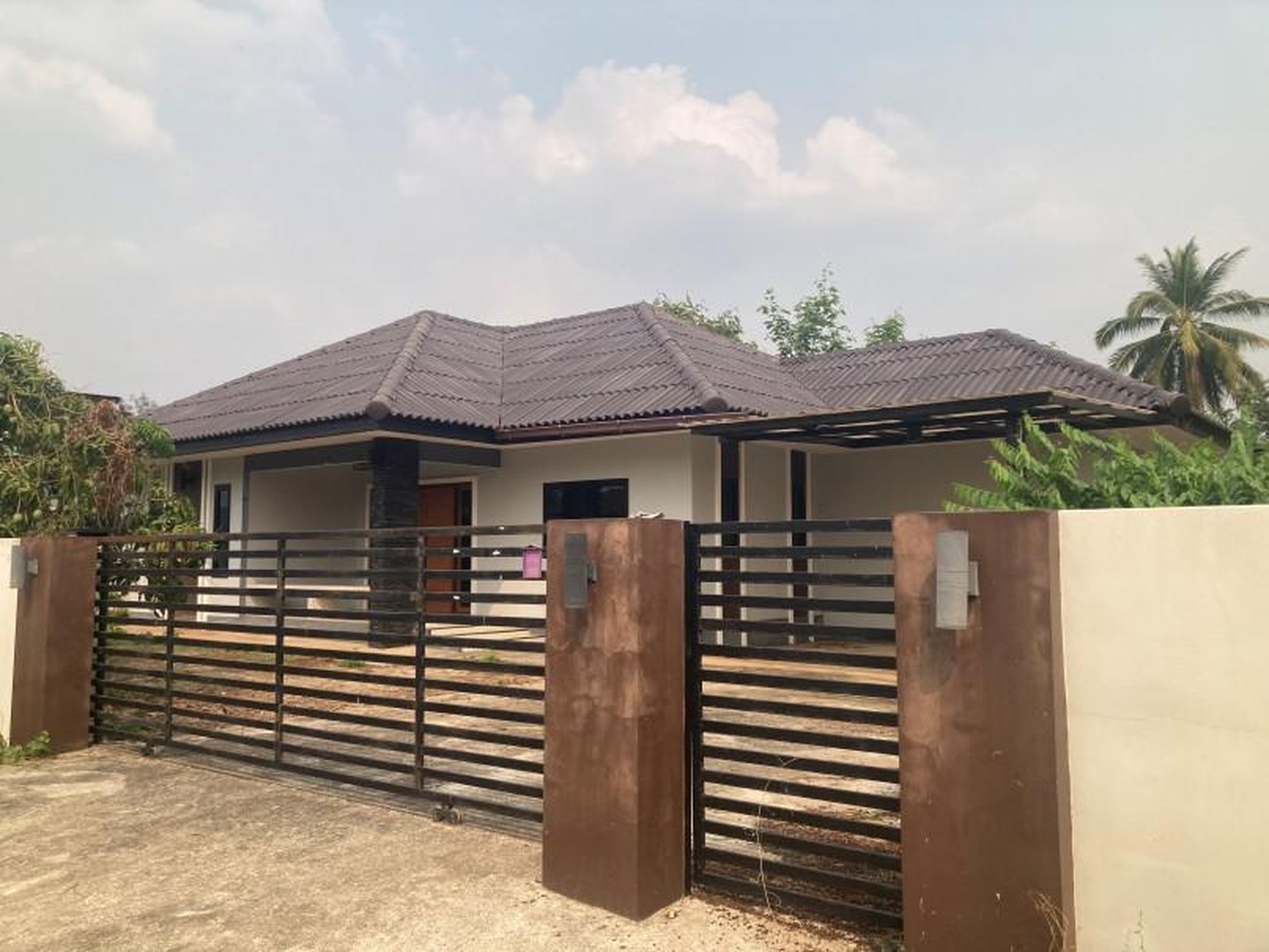 ทรัพย์สถาบันโดย GHB บ้านเดี่ยว ซอยเทศบาล12 ถนนซอโอ-วาเลย์(1206)