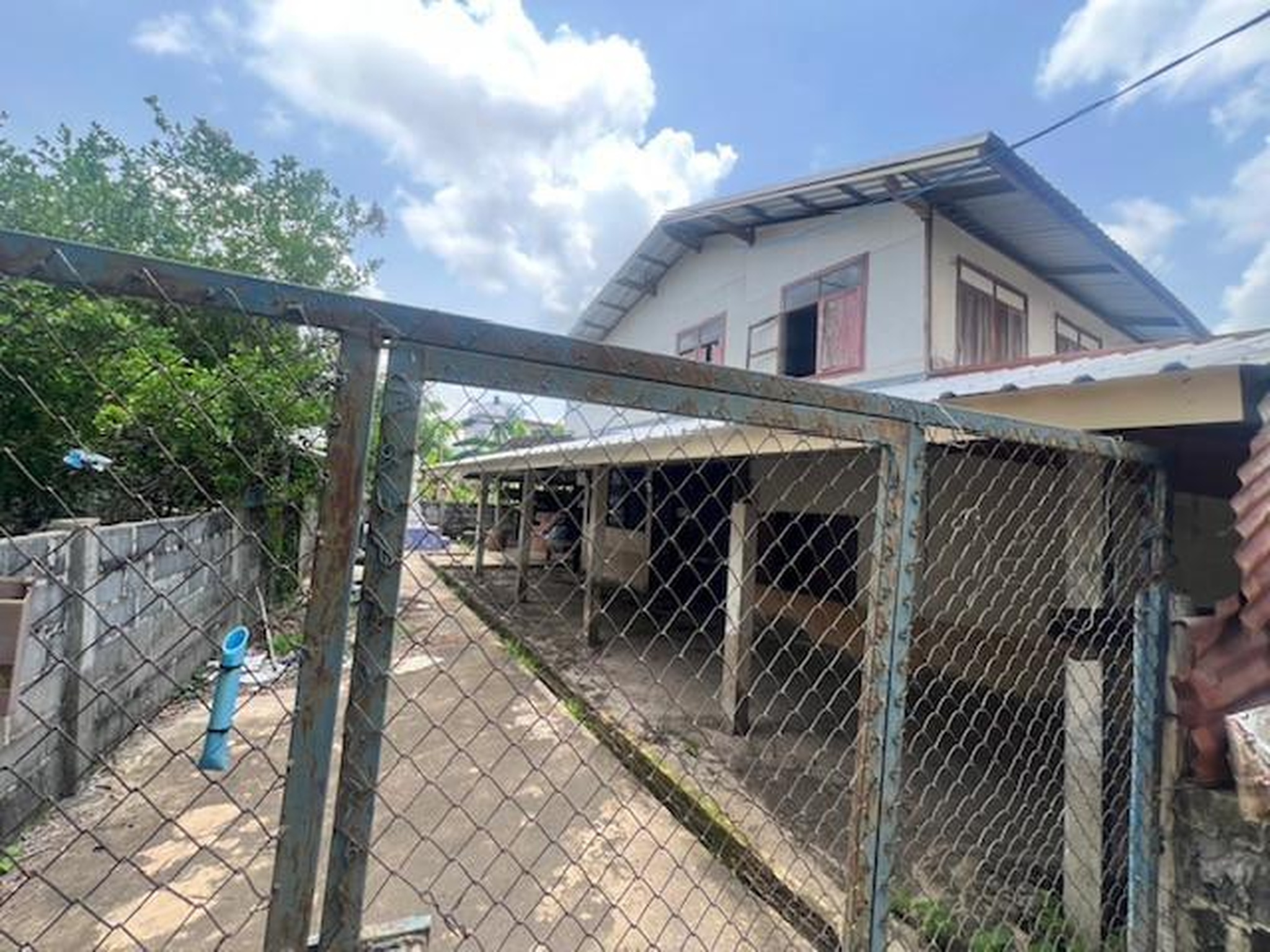 ทรัพย์สถาบันโดย GHB บ้านเดี่ยว ซอยถ.สายแยกทล.2083-บ.โจ ถนนสายส้มป่อยน้อย-คำเขื