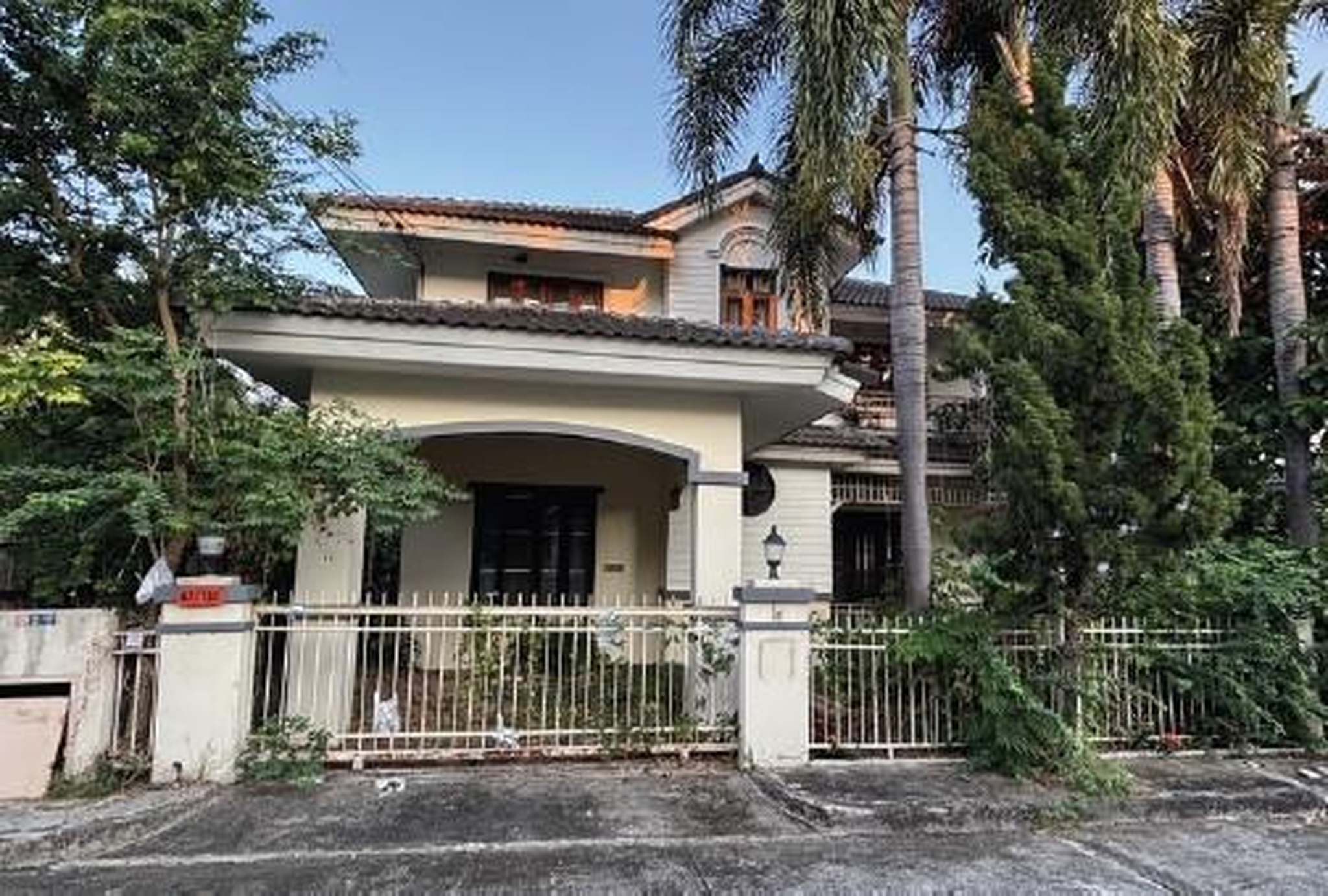 ทรัพย์สถาบันโดย GHB บ้านเดี่ยว กาญจน์กนก 1