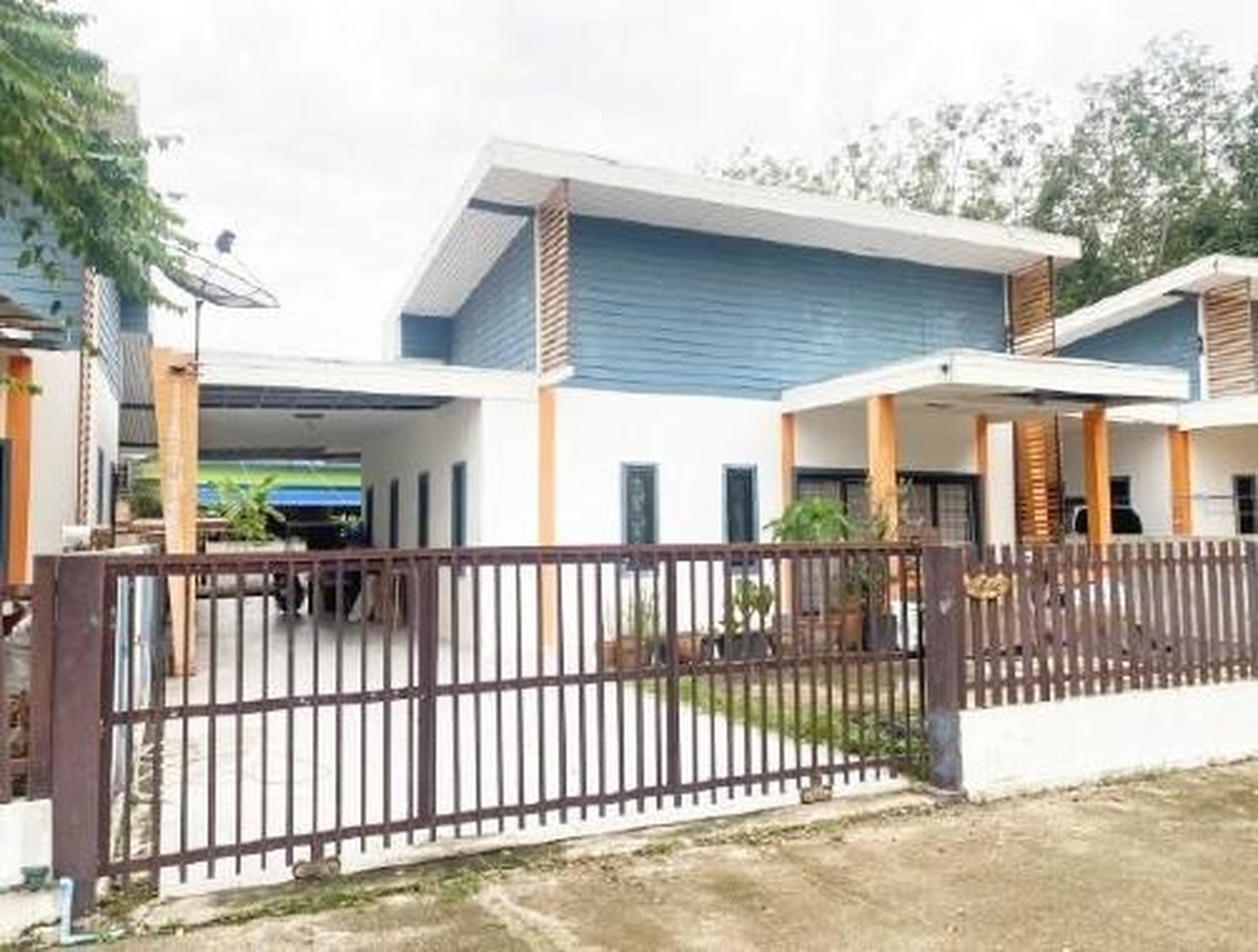 ทรัพย์สถาบันโดย GHB บ้านเดี่ยว ซอยเจริญสุข-ชากหิน ถนนสายบ้านบึง-บ้านค่าย(