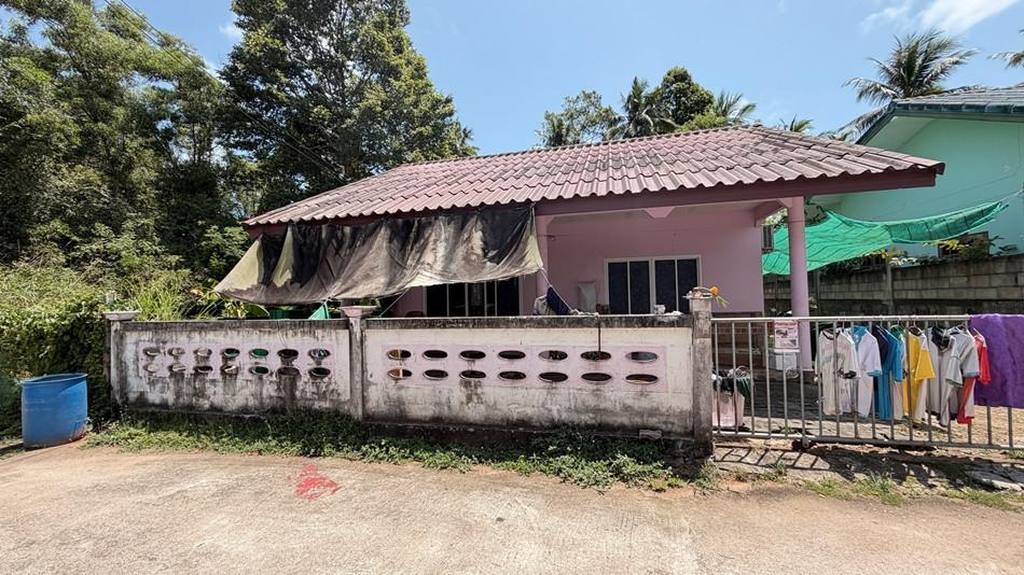 ทรัพย์สถาบันโดย GHB บ้านเดี่ยว ซอยเทศบาล 11 ถนนสายหลังสวน-ปากน้ำ