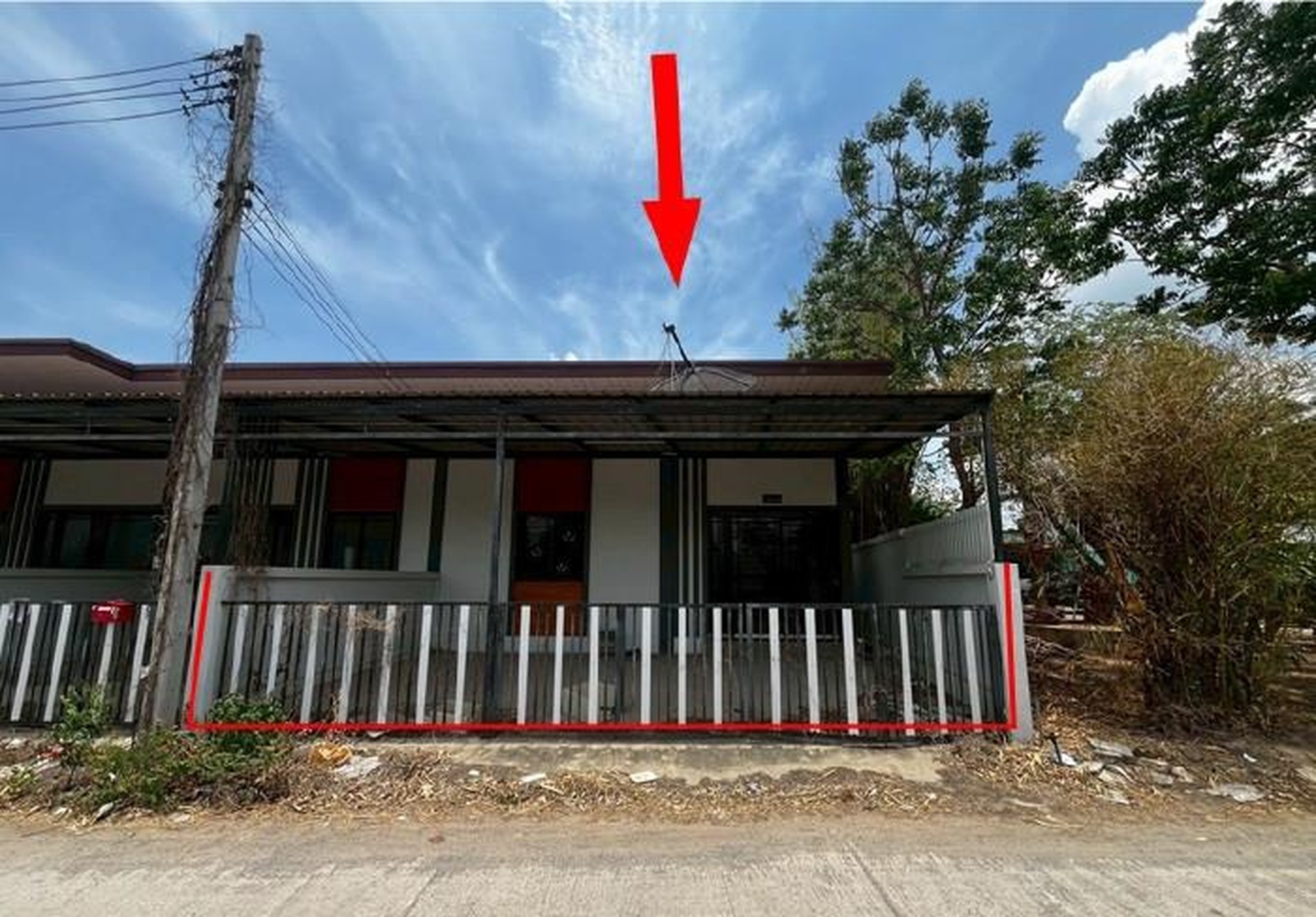 ทรัพย์สถาบันโดย GHB ทาวน์เฮาส์ ซอยห้วยตลุง3 ถนนกาญจนบุรี-อู่ทอง