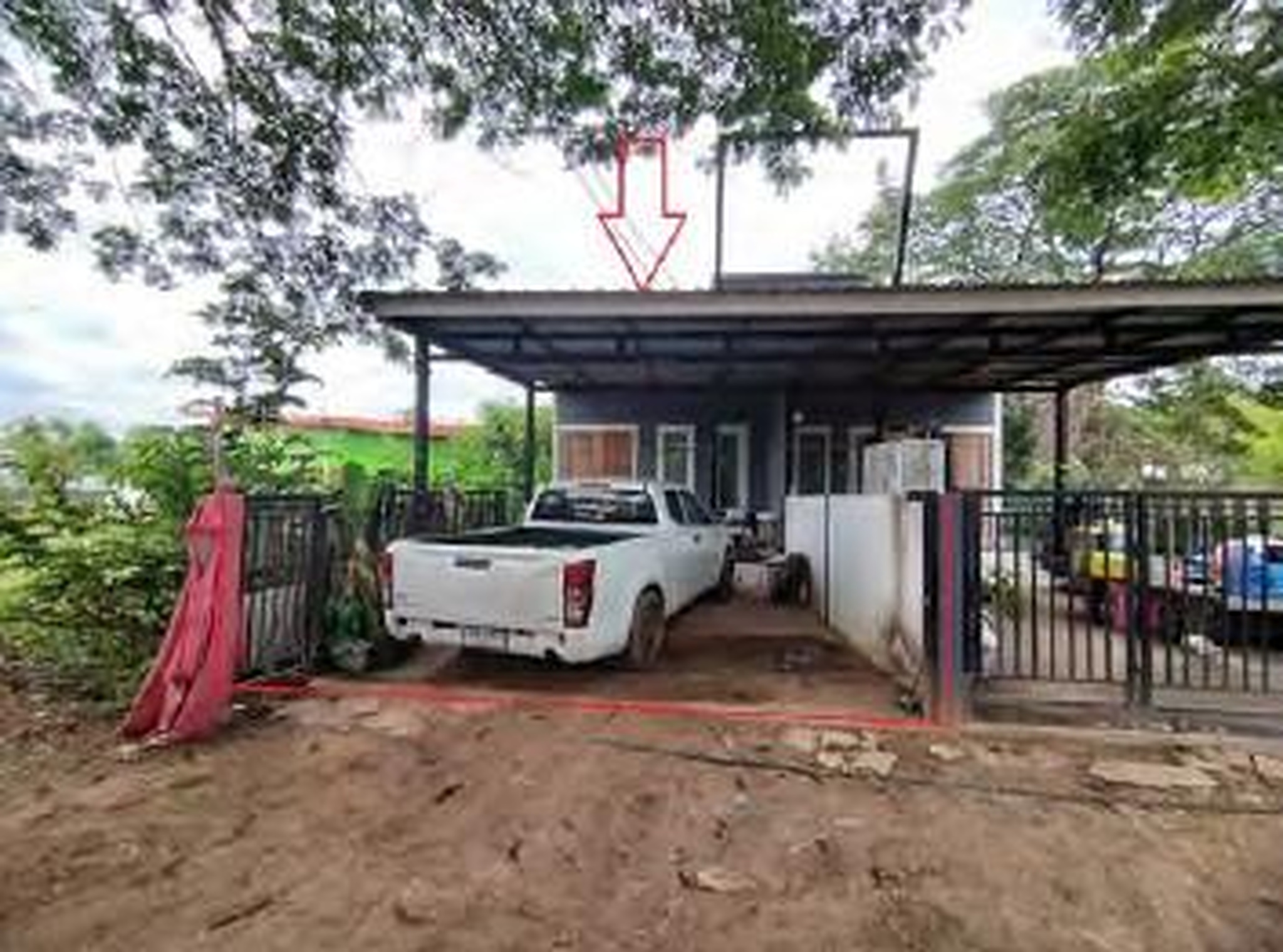 ทรัพย์สถาบันโดย GHB บ้านแฝด ซอยบ้านดอนแรด ถนนอรุณประเสริฐ (ทล.202
