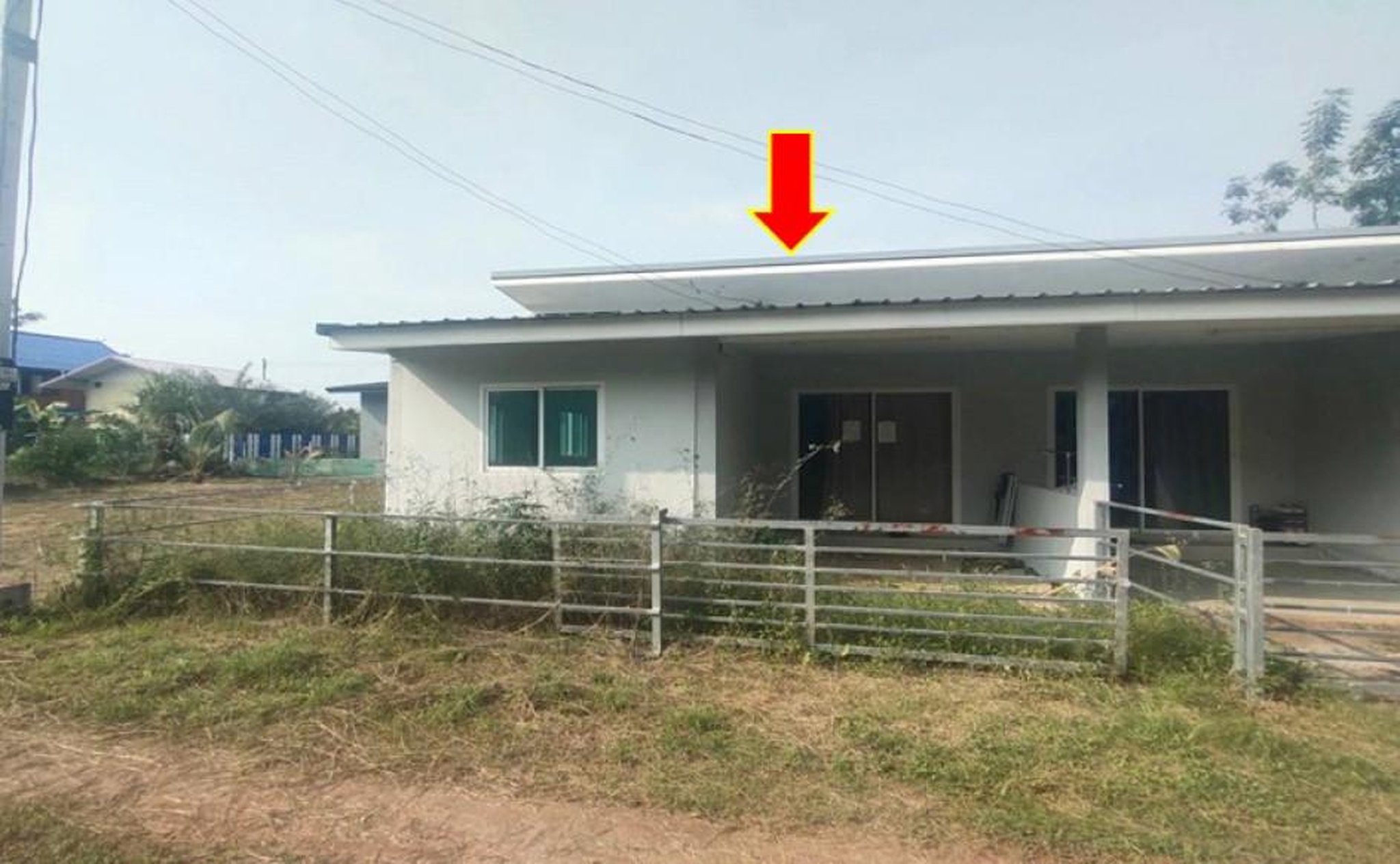 ทรัพย์สถาบันโดย GHB บ้านแฝด ซอยวัดสวนแก้วอุทยาน/ม.ไ ถนนสายสมุทรสงคราม-ลาดให
