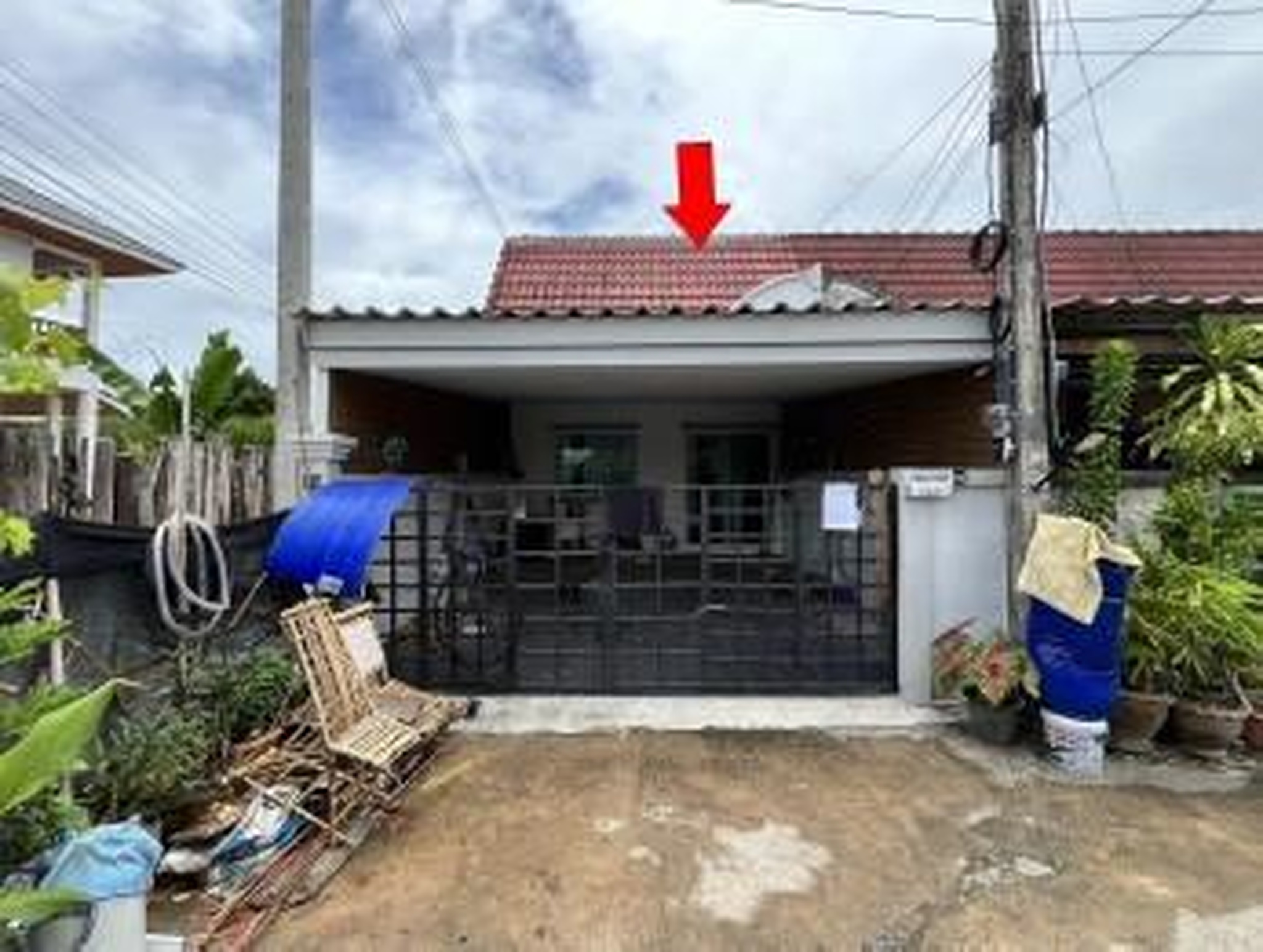 ทรัพย์สถาบันโดย GHB ทาวน์เฮาส์ ถนนเลียบคลองชลประทาน