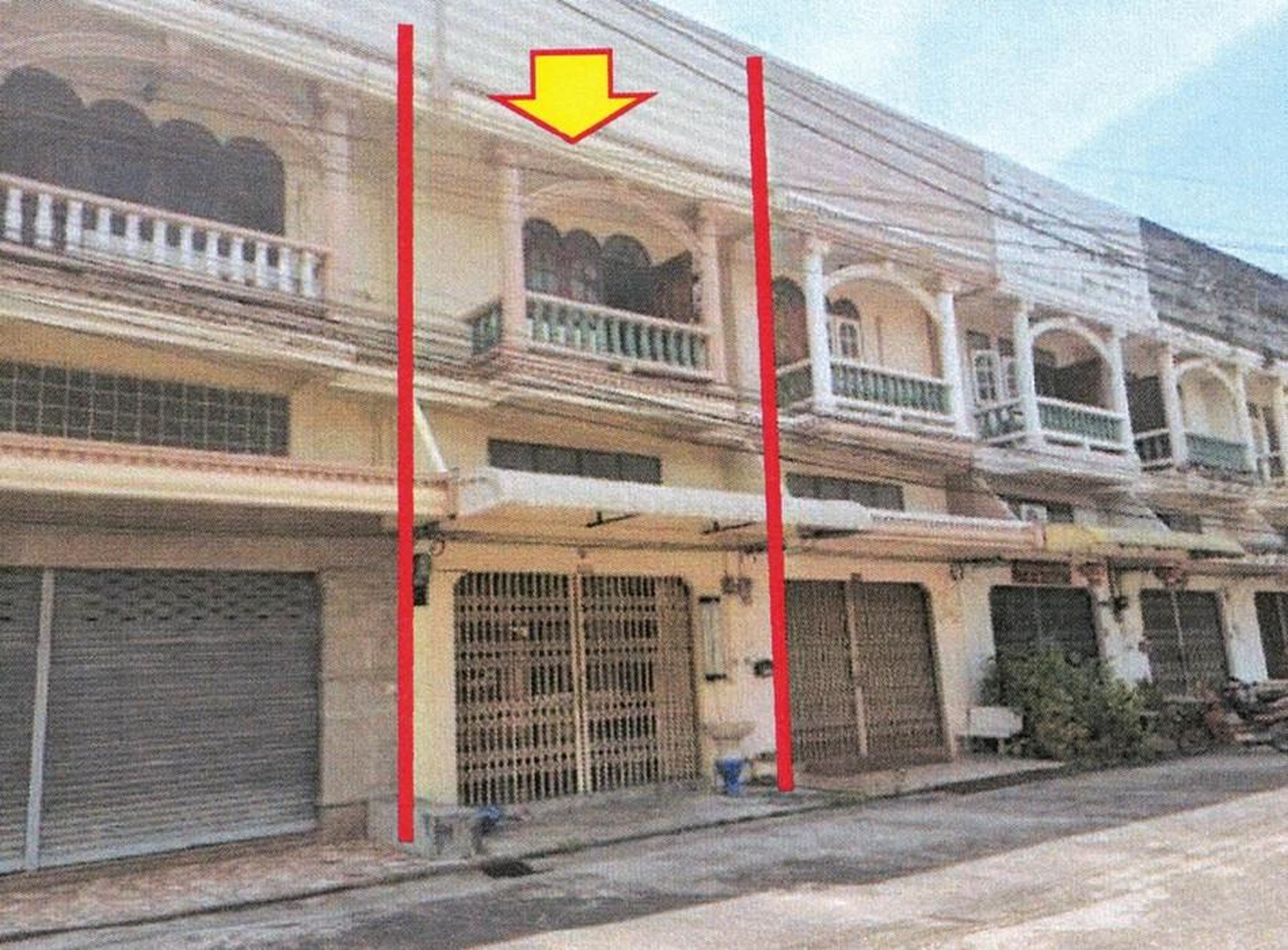 ทรัพย์สถาบันโดย GHB ตึกแถว-อาคารพาณิชย์ ไม่มีชื่่อ