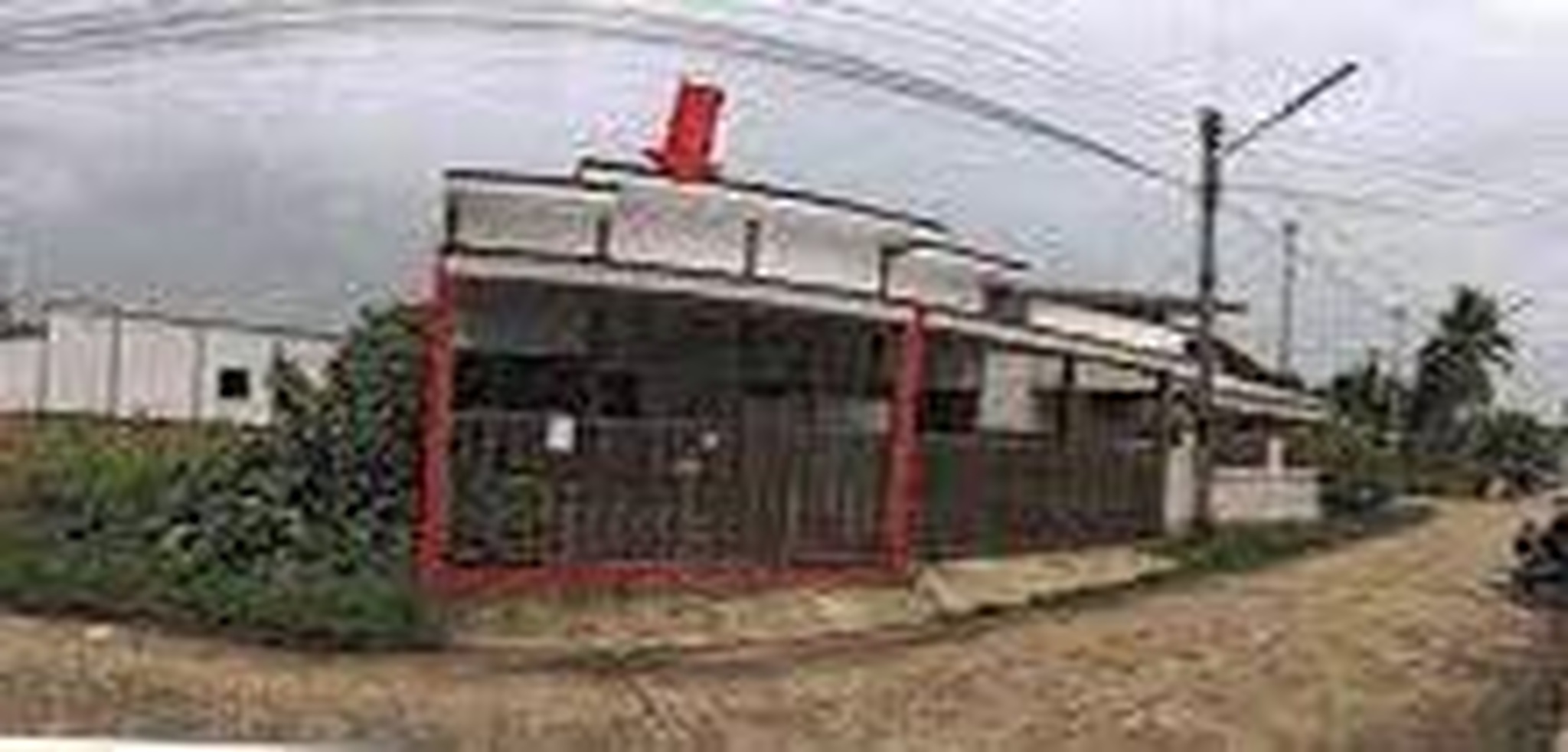 ทรัพย์สถาบันโดย GHB บ้านแฝด ซอยถนนท่าล้อน ถนนสายสุราษฎร์ธานี - พุ