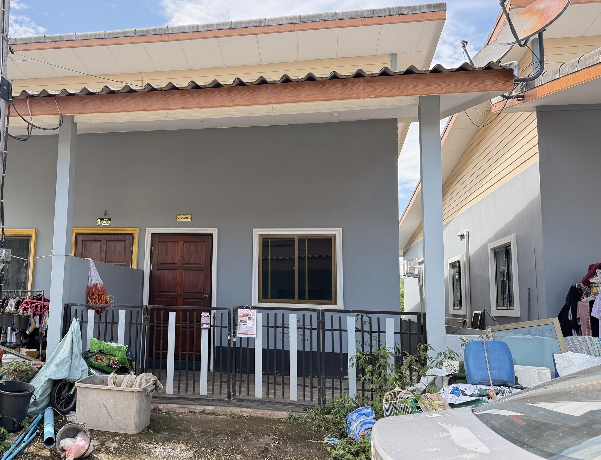 ทรัพย์สถาบันโดย GHB บ้านแฝด ซอยรุ่งรัตน์ชนี 3 ถนนสายบ้านมัทรี - บ้านห