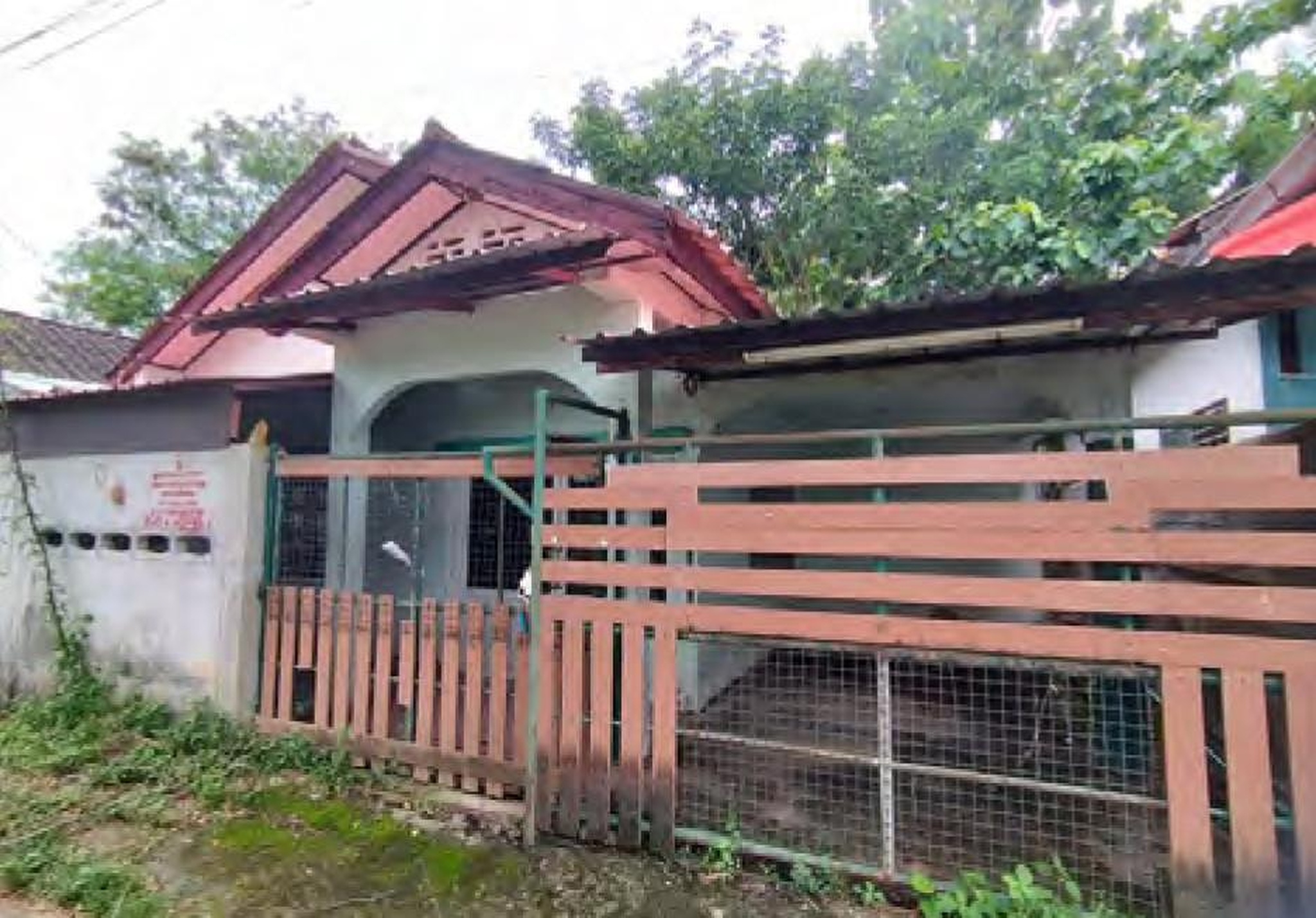 ทรัพย์สถาบันโดย GHB บ้านเดี่ยว ซอยหมู่บ้านไม่มีชื่อ ถนนแจ้งสนิท