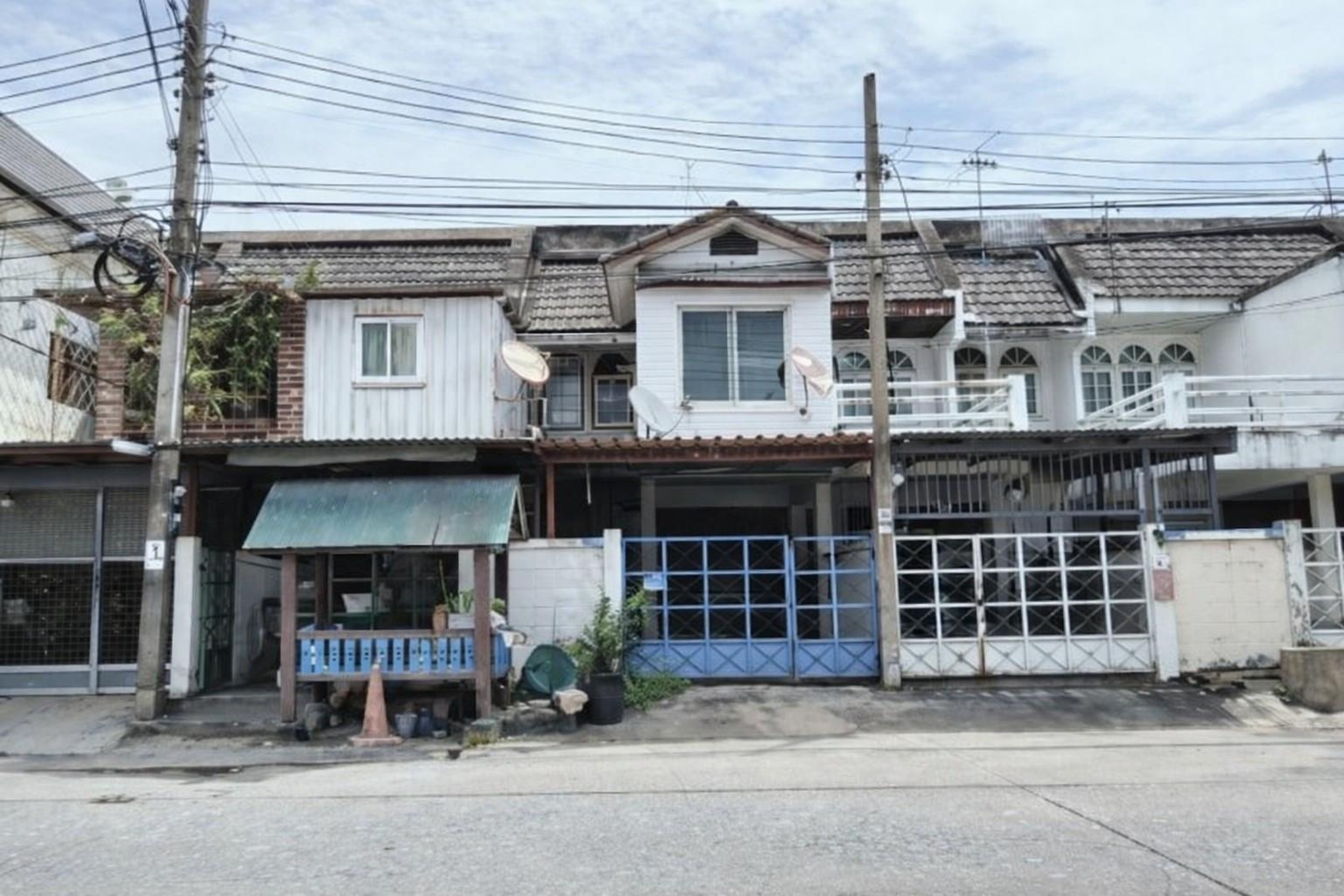 ทรัพย์สถาบันโดย GHB ทาวน์เฮาส์ ซอยแจ้งวัฒนะ14 ถนนแจ้งวัฒนะ
