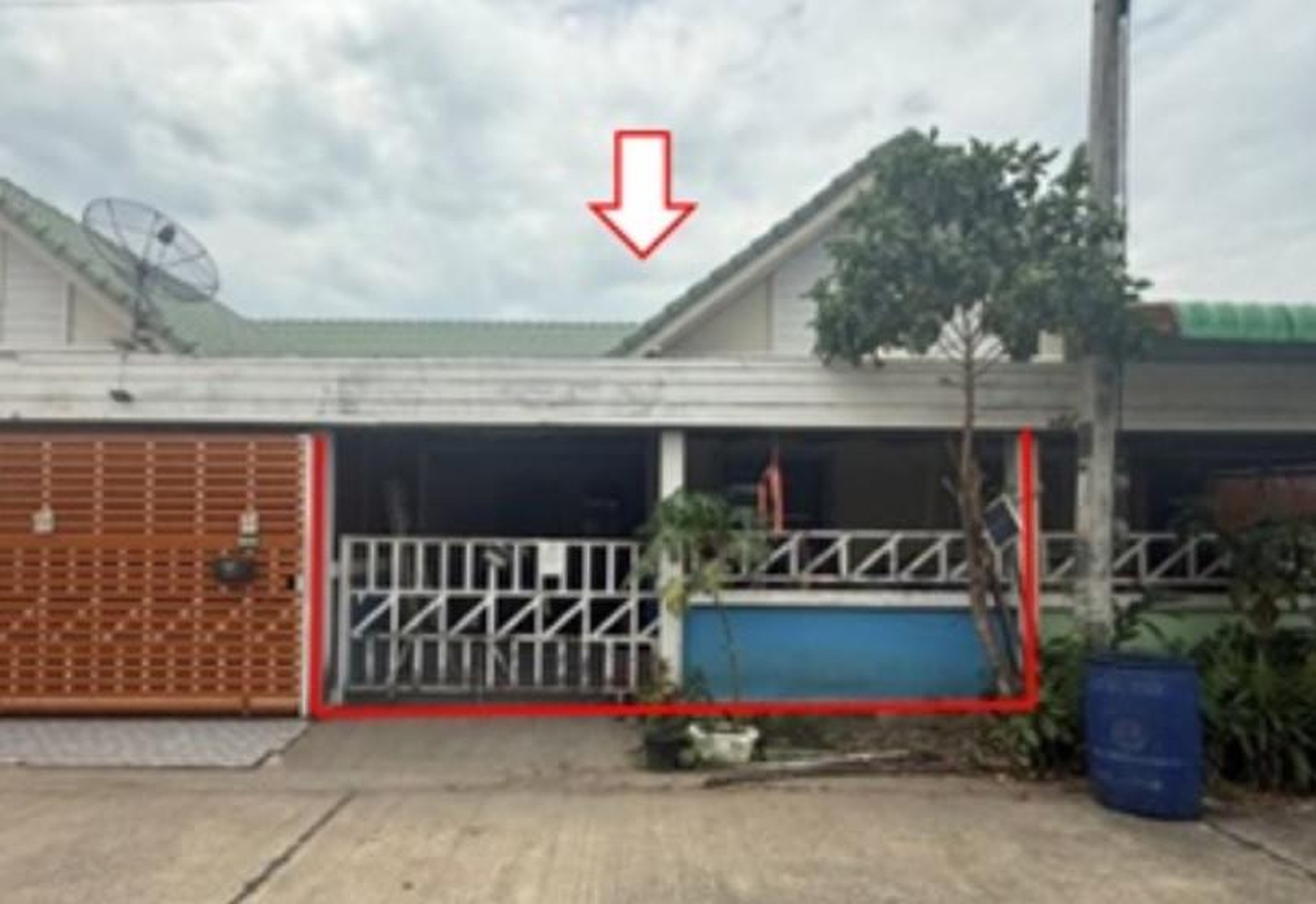 ทรัพย์สถาบันโดย GHB ทาวน์เฮาส์ ภูมิศิริ