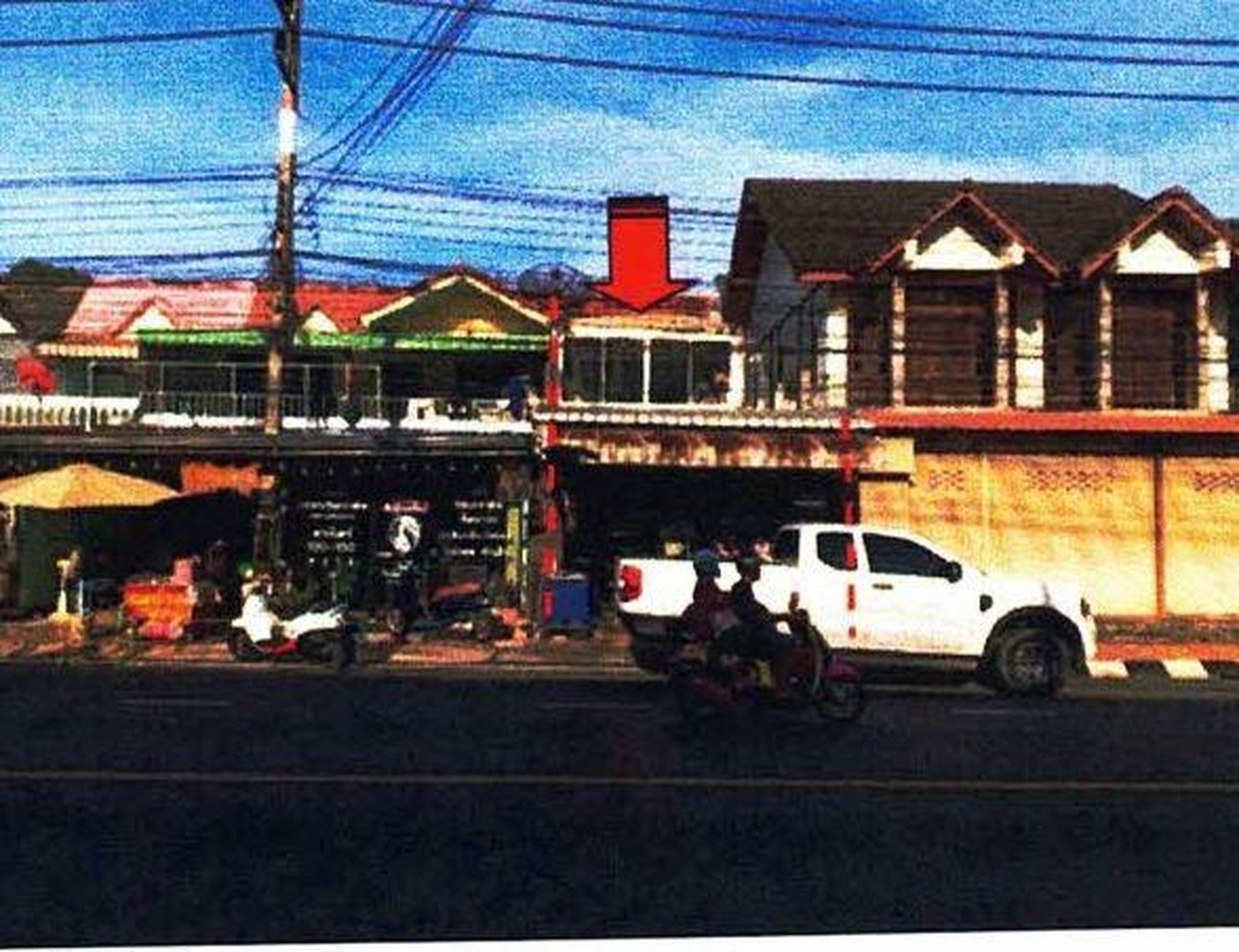 ทรัพย์สถาบันโดย GHB ทาวน์เฮาส์ ถนนพ่อขุนทะเล